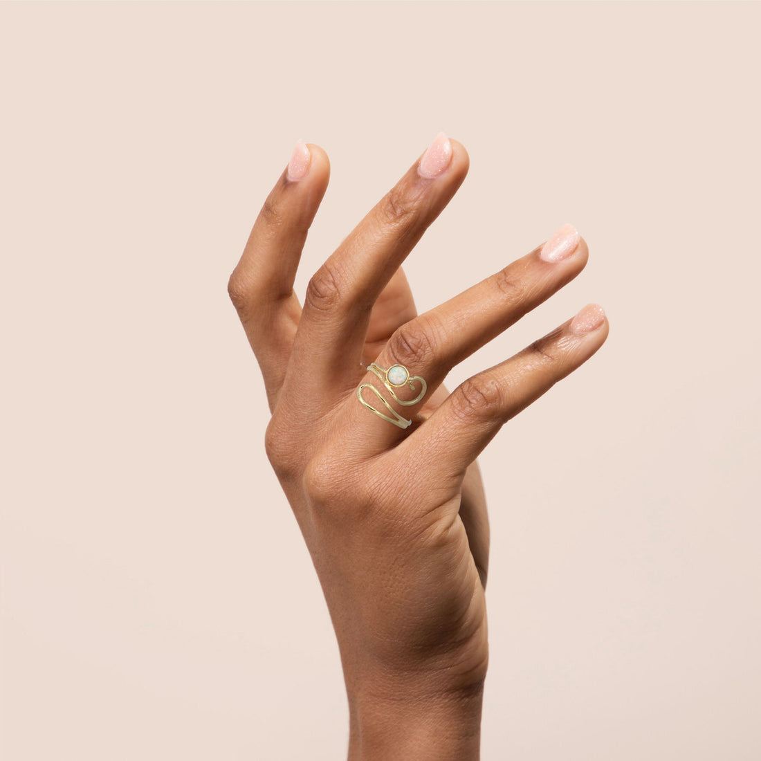 טבעת זהב אופל, טבעת זהב 14 קראט אופל לבן מתכוונן