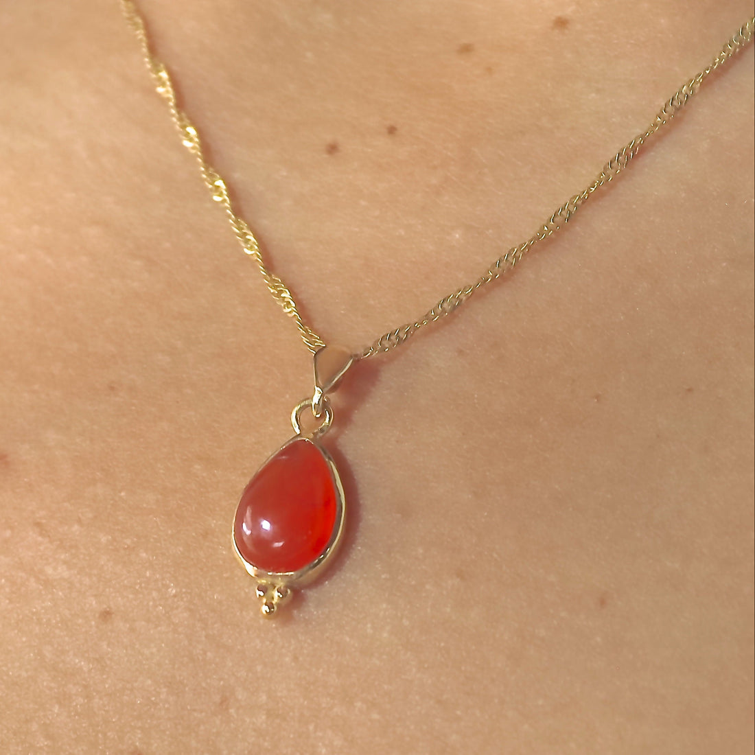 שרשרת קרנליאן מזהב 14 קראט, תליון אבן זהב כתומה עם דמעה