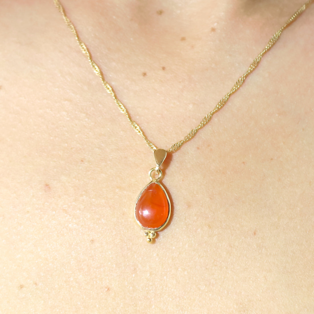 שרשרת קרנליאן מזהב 14 קראט, תליון אבן זהב כתומה עם דמעה
