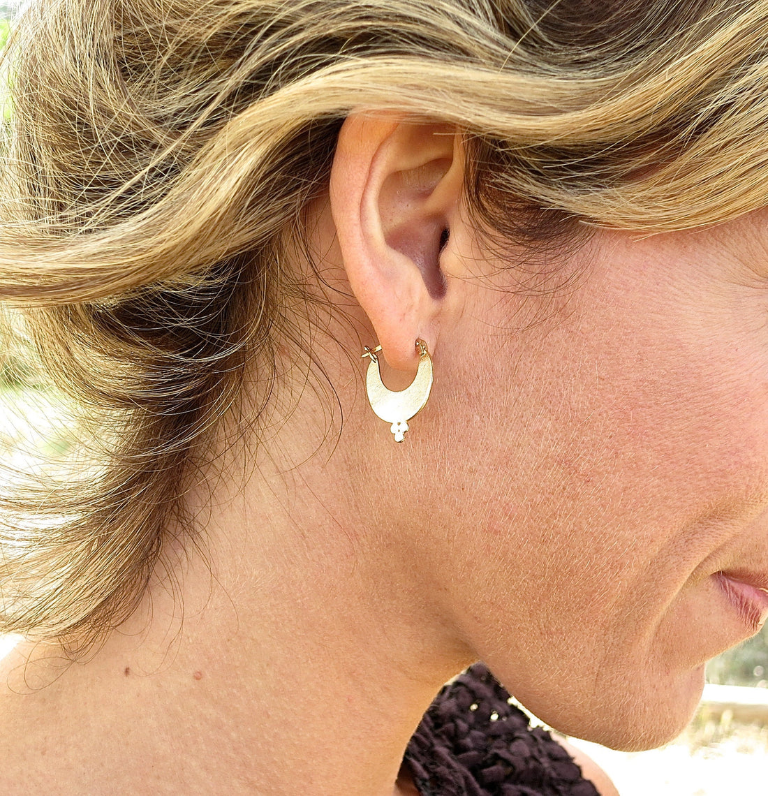 עגילי חישוק זהב מלא 14 קראט בעבודת יד, עגילי חישוק מרשימים