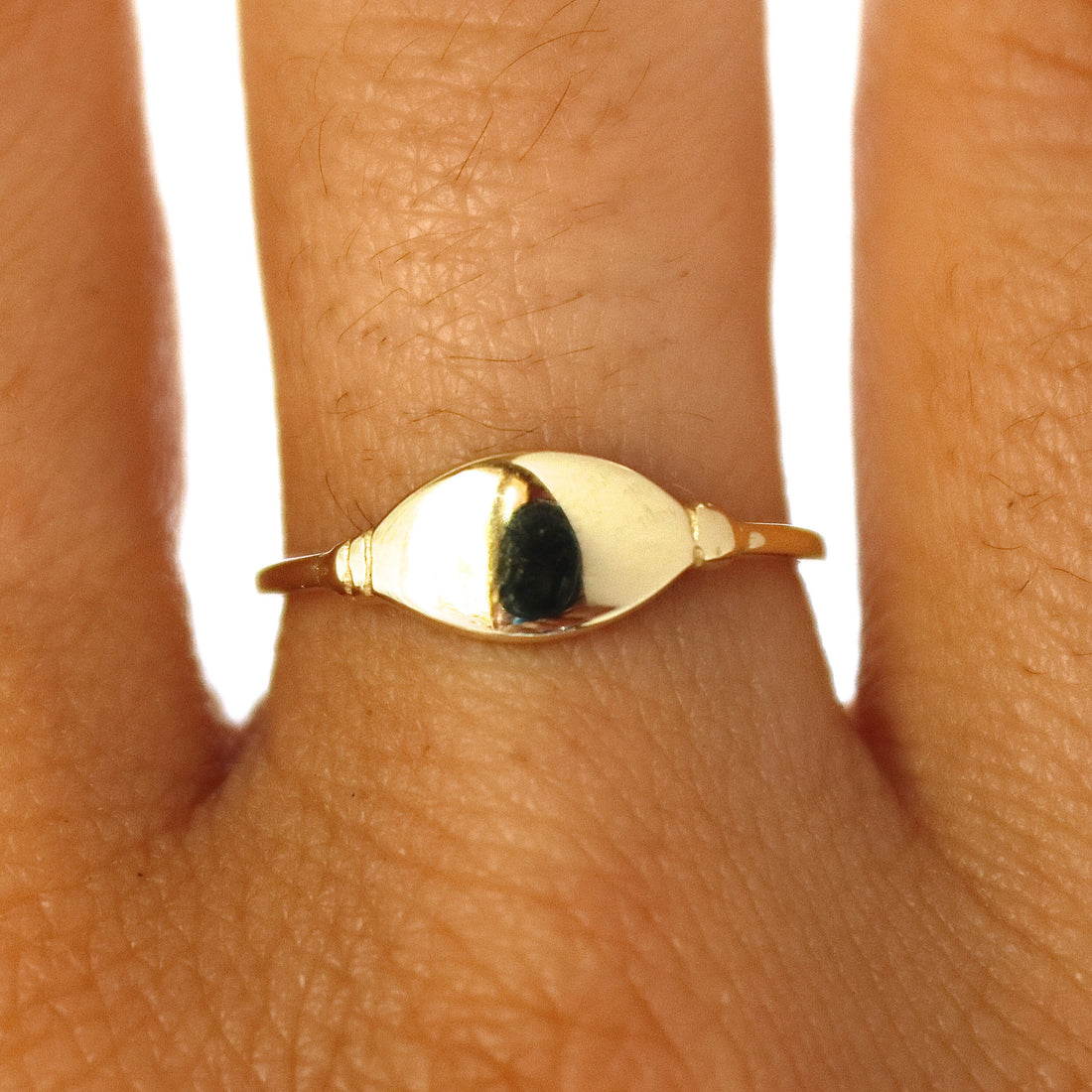 טבעת חותם מזהב מלא 14 קראט: טבעת זהב דקה