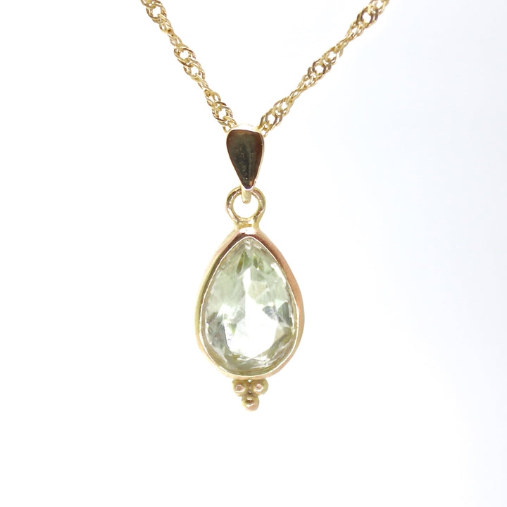 שרשרת זהב משובצת אמטיסט ירוקה, תליון שרשרת זהב משובצת פרסיוליט