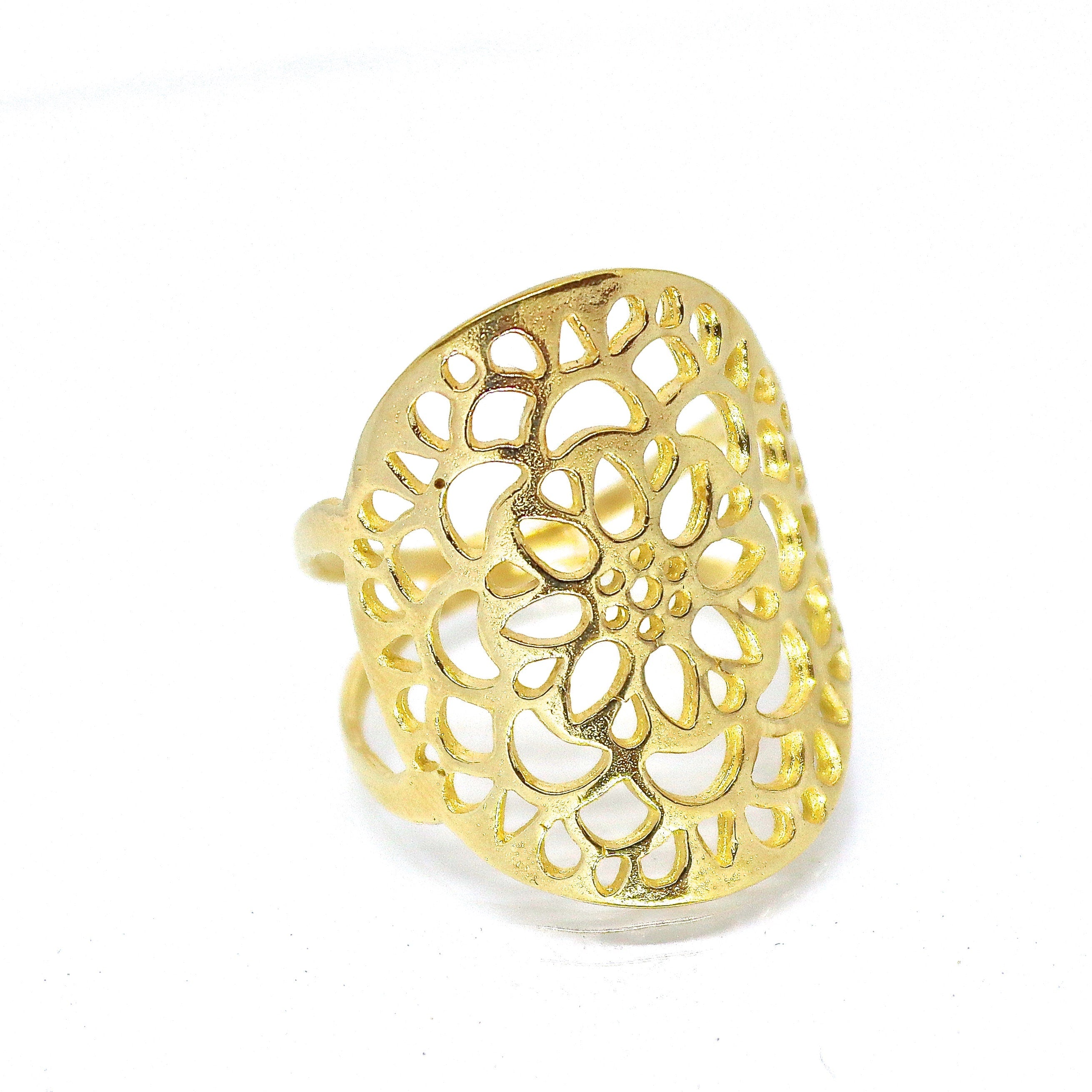 טבעת תחרה פרחונית ארוכה מזהב 14 קראט