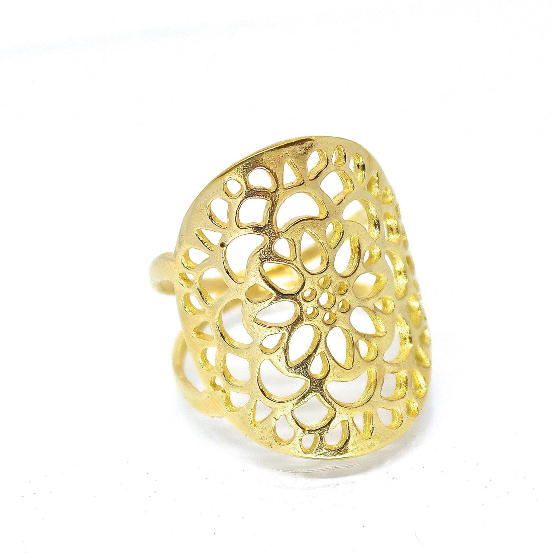 טבעת תחרה פרחונית ארוכה מזהב 14 קראט