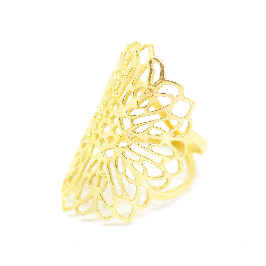 טבעת זהב ארוכה משובצת פיליגרן פרחים