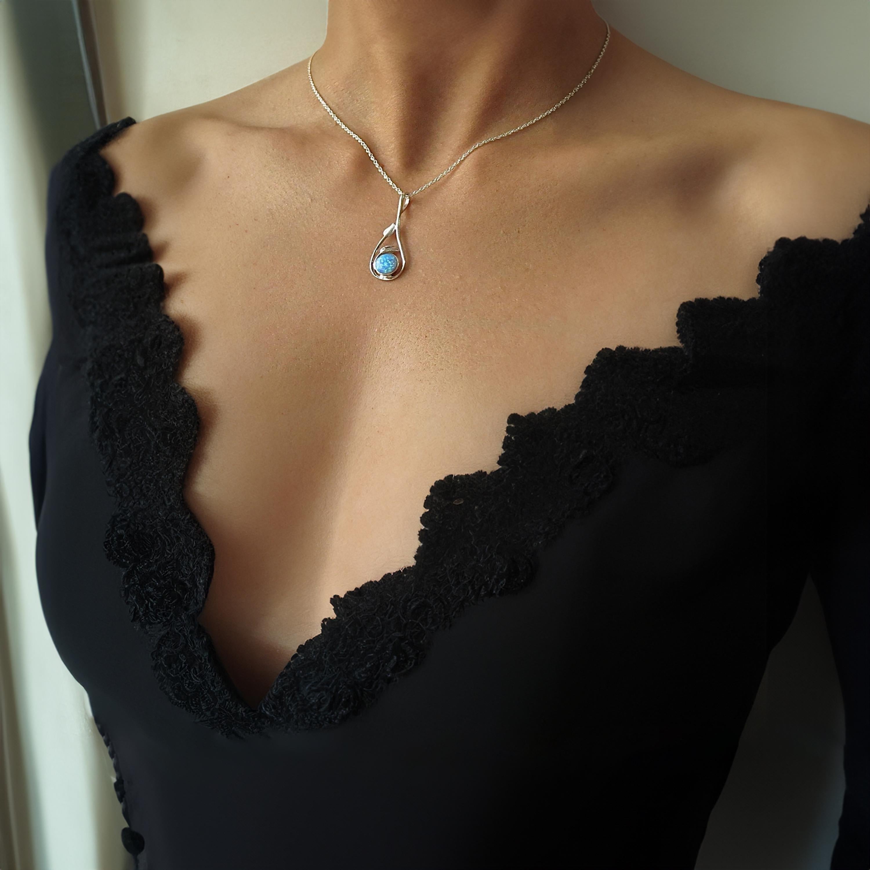 שרשרת אופל, שרשרת אופל לבן מזהב מלא 14 קראט, תליון עלה אופל