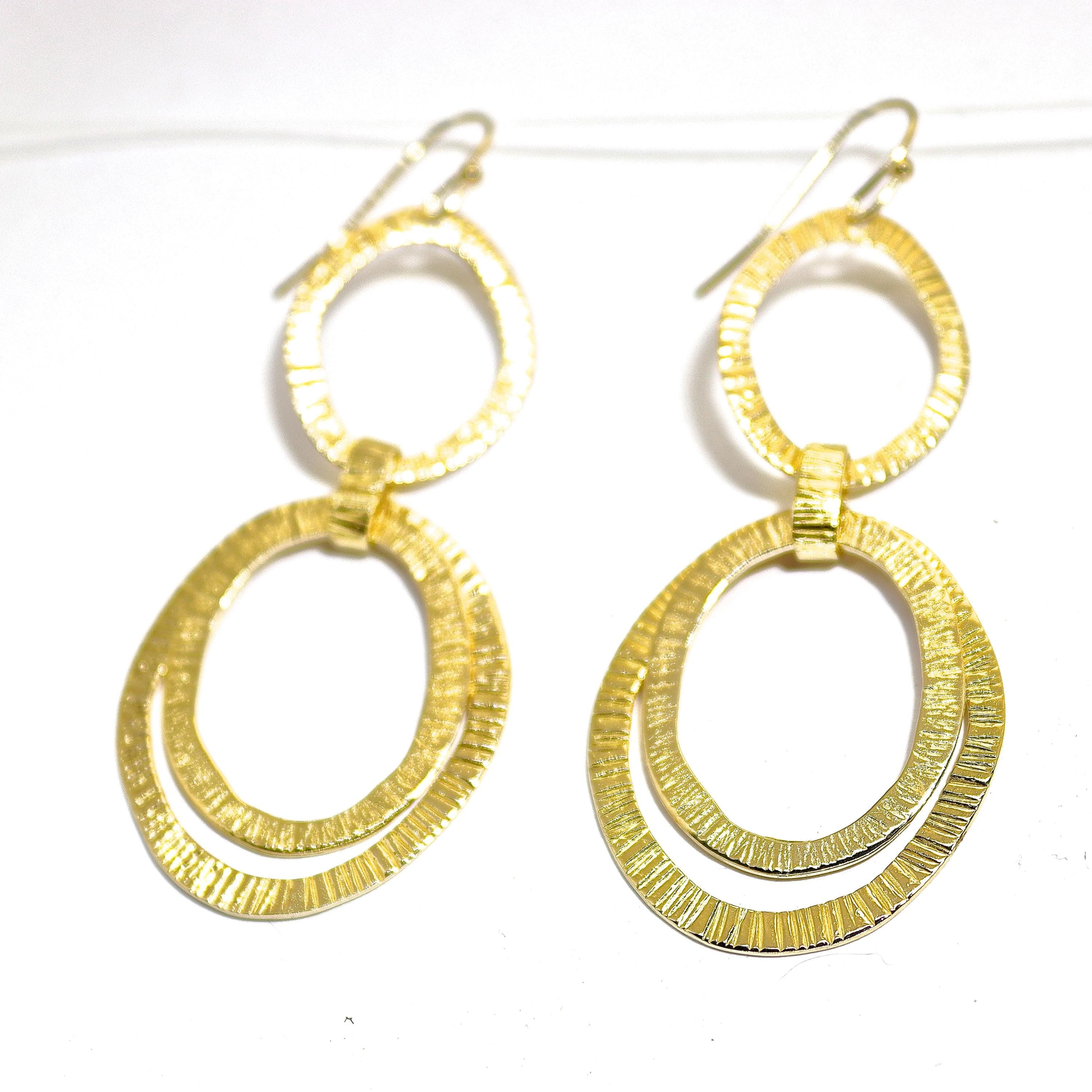 עגילים גדולים משובצים ב-14 קראט