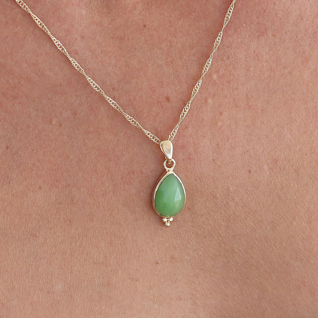 תליון שרשרת ירקן ירוק, תליון זהב 14 קראט משובץ דמעה