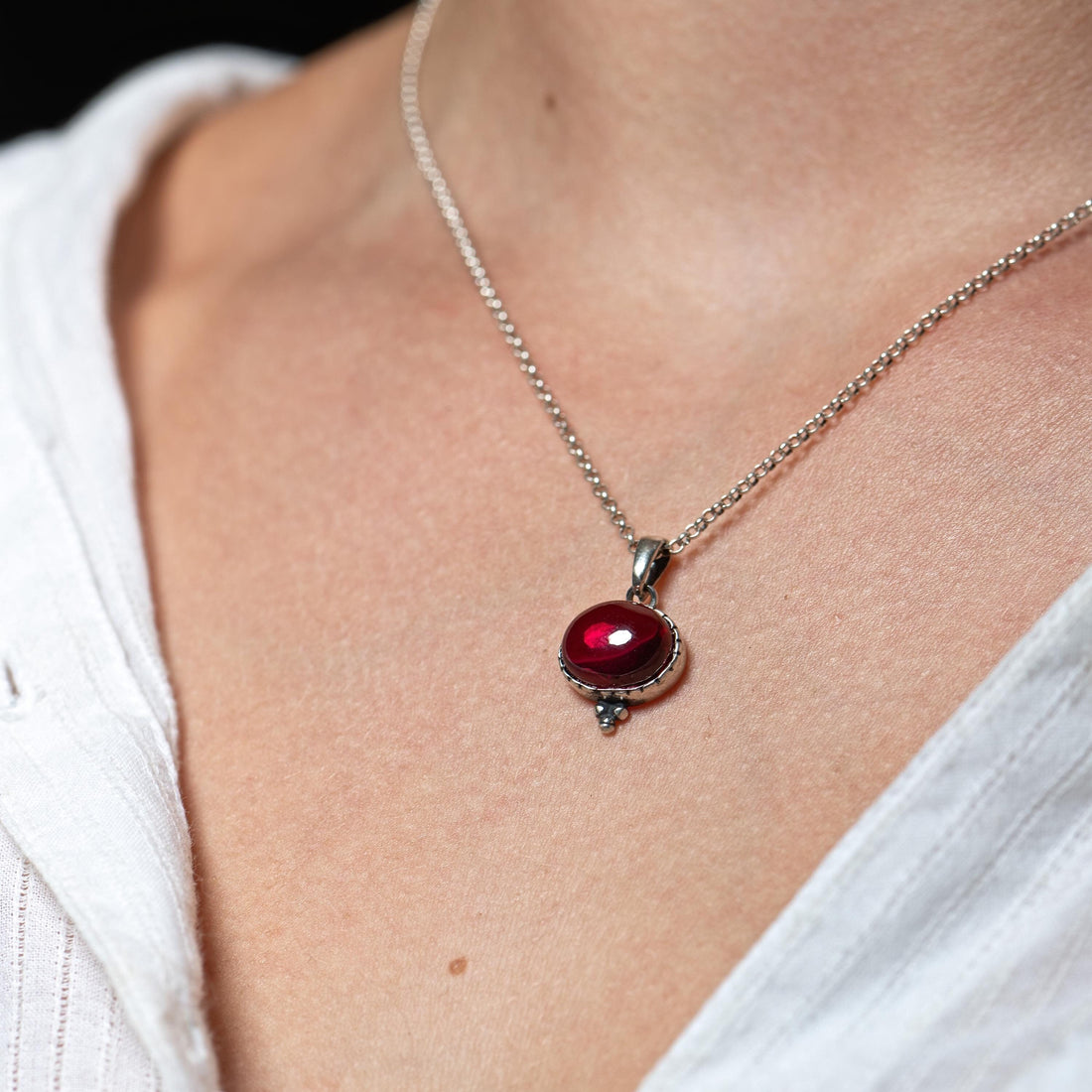 שרשרת כסף גארנט, תליון סגלגל אבן אדומה