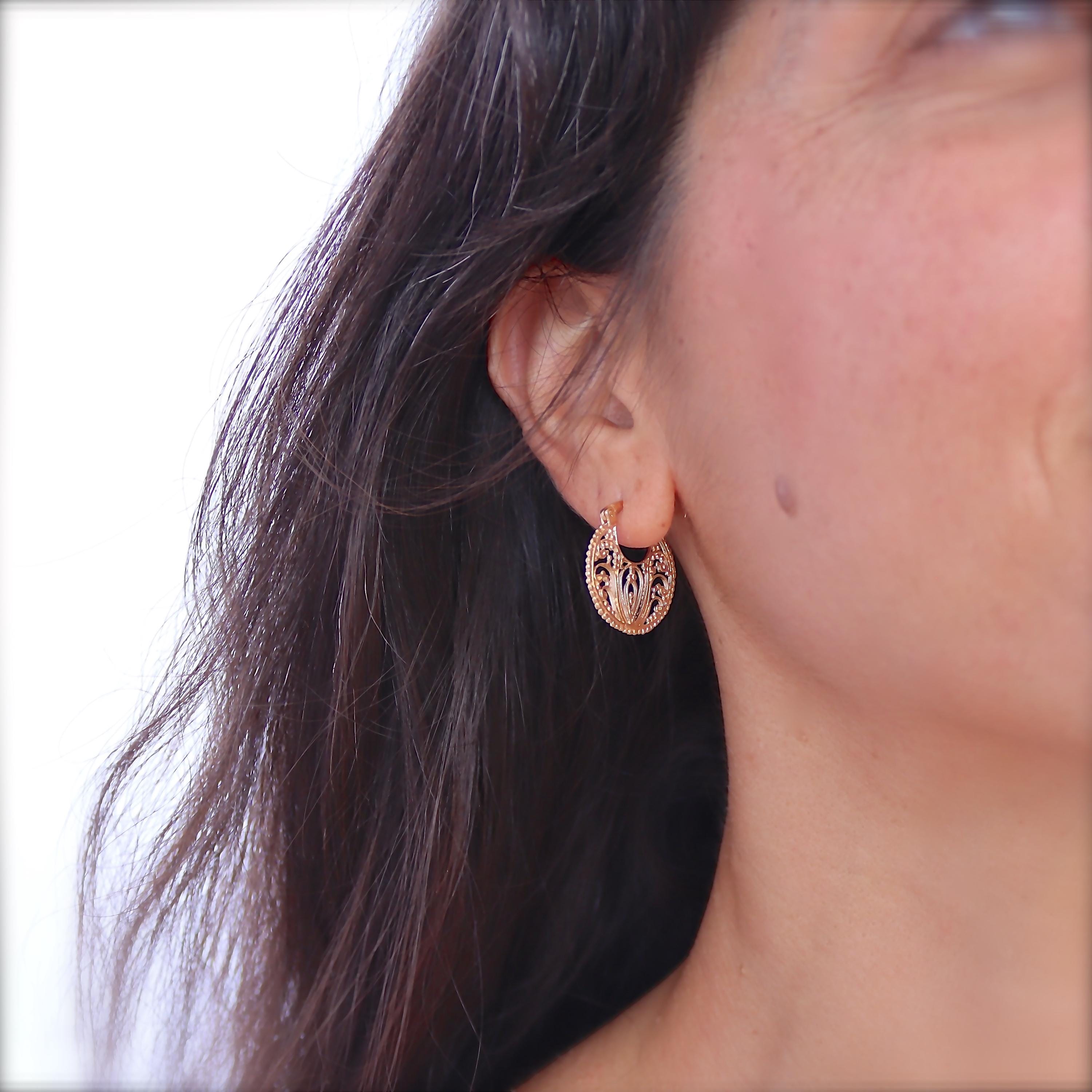 עגילי חישוק זהב פיליגרן