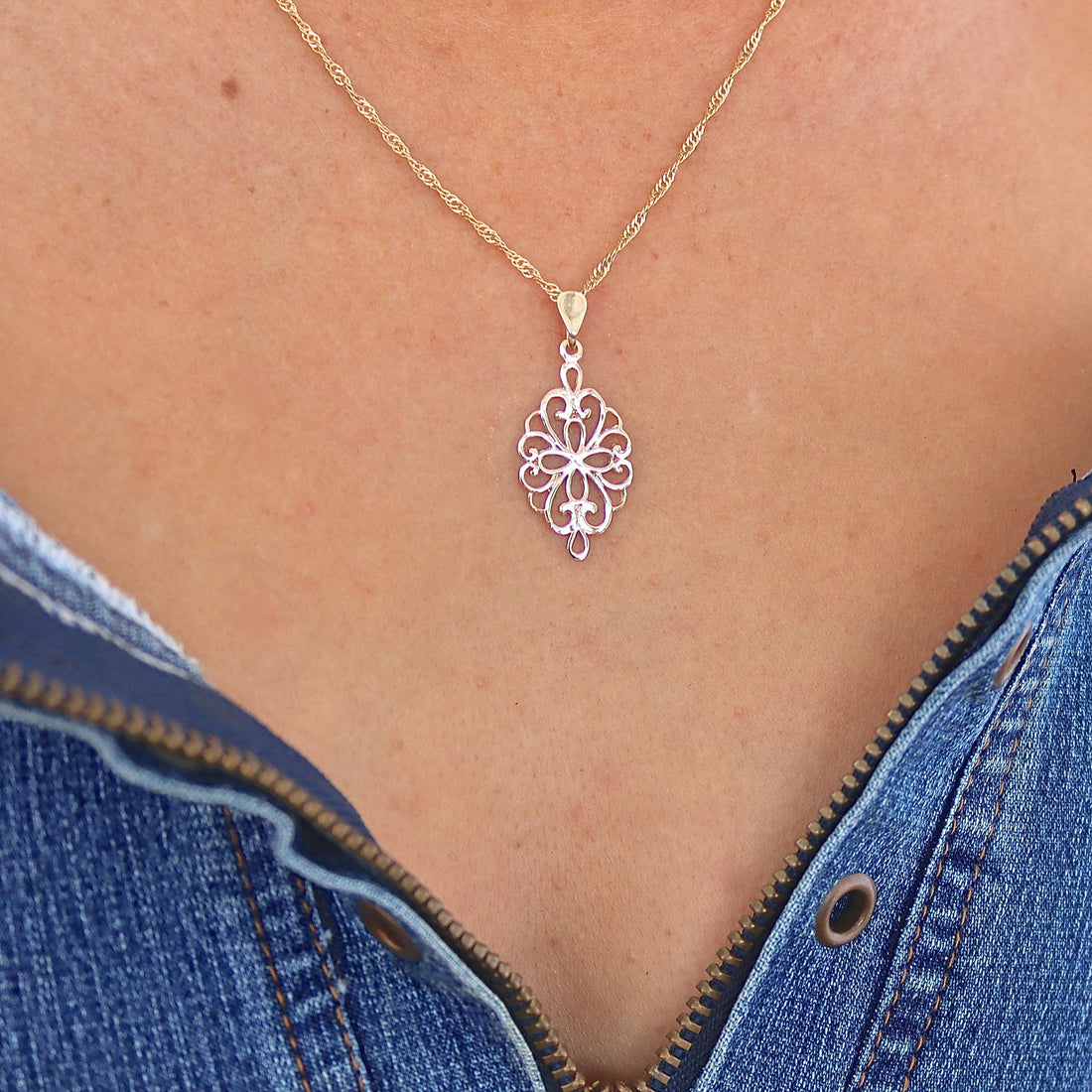 שרשרת תליון זהב 14 קראט בסגנון ויקטוריאני עשויה פיליגרן