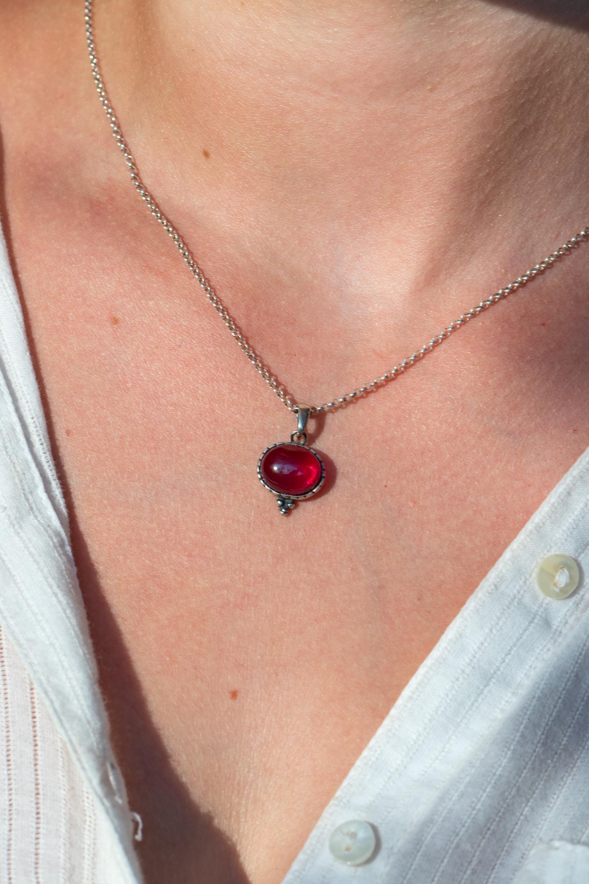 שרשרת כסף גארנט, תליון סגלגל אבן אדומה