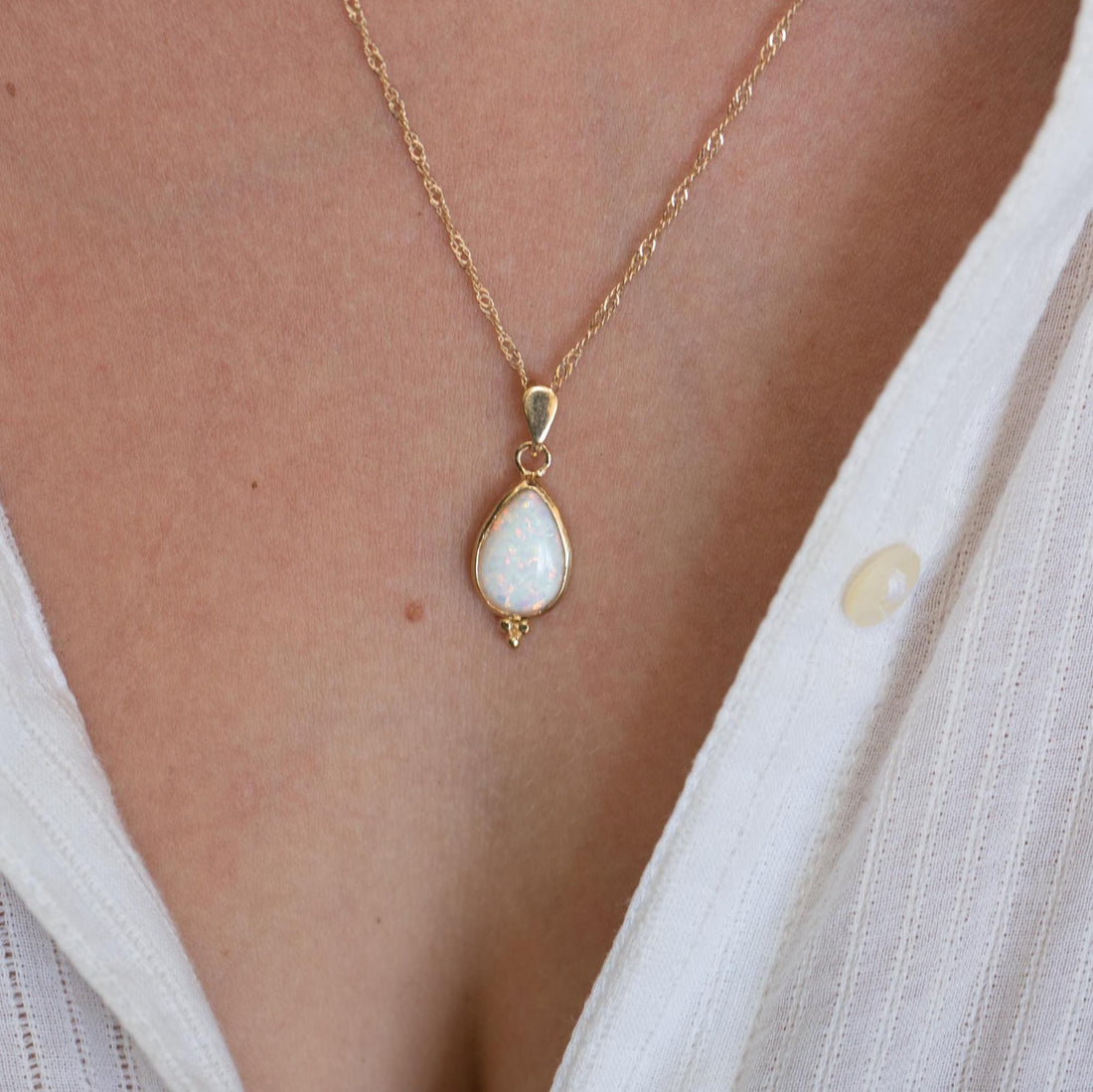 תליון שרשרת אופל זהב 14 קראט בצבע טיפה, שרשרת אופל זהב לבן