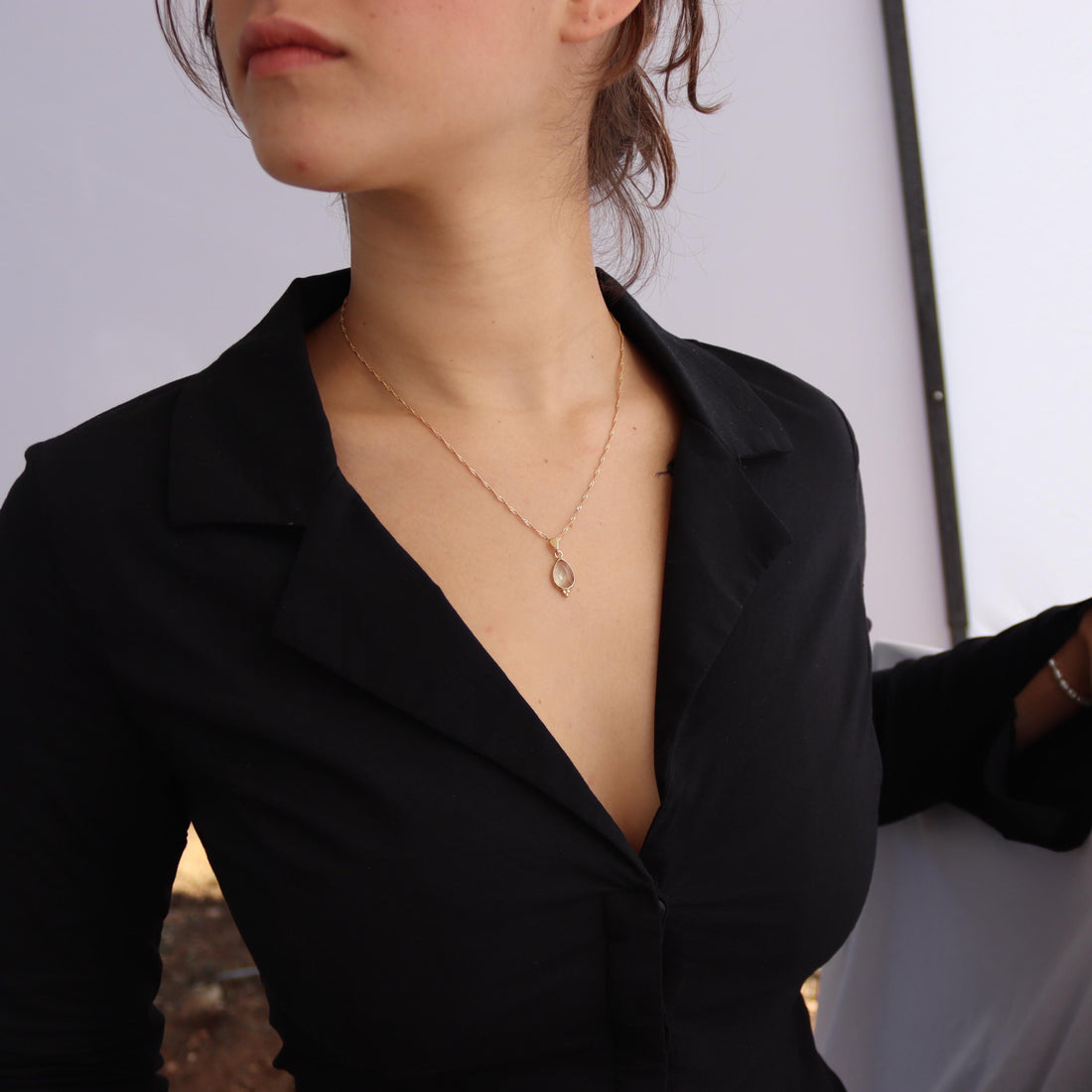 שרשרת זהב משובצת אמטיסט ירוקה, תליון שרשרת זהב משובצת פרסיוליט