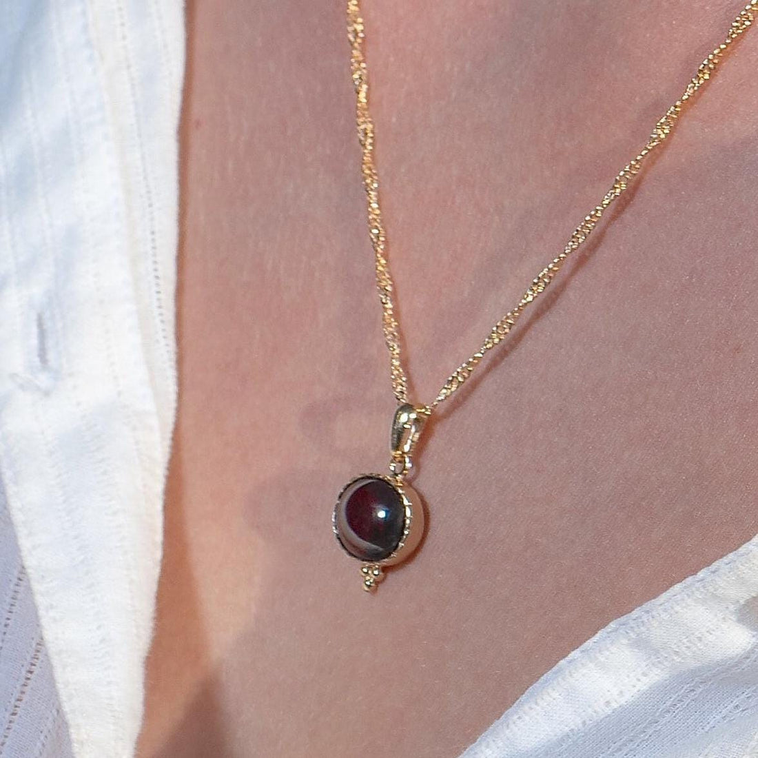 שרשרת תליון זהב גארנט, תכשיטי אבן לידה לנשים