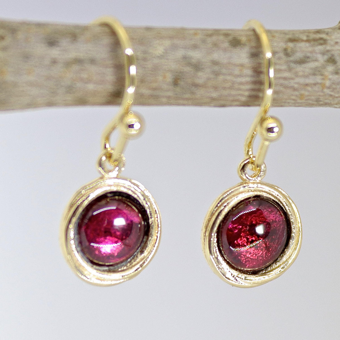 סט תכשיטי זהב גארנט, עגילים ושרשרת