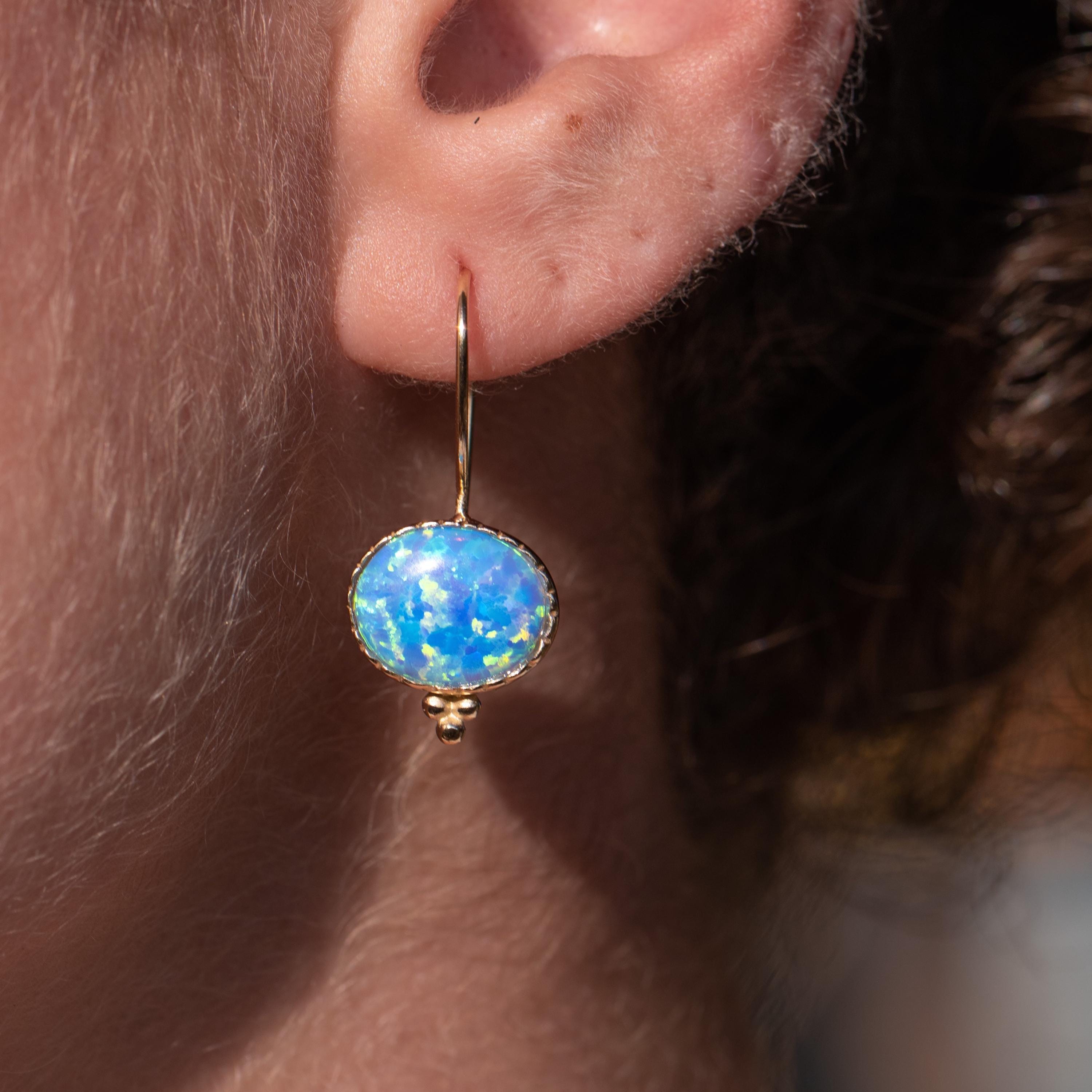 תליון שרשרת אופל סגלגל מזהב מלא 14 קראט, תליון אופל כחול