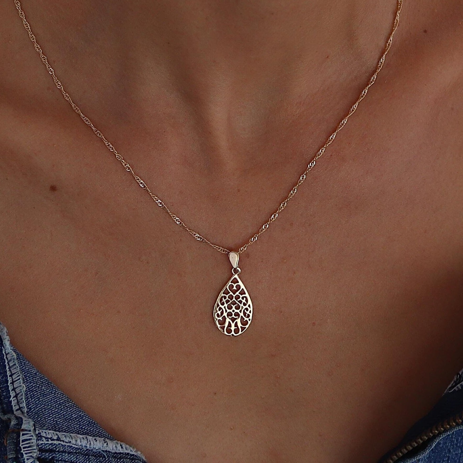 שרשרת תליון פיליגרן בסגנון ויקטוריאני מזהב 14 קראט משובצת דמעה