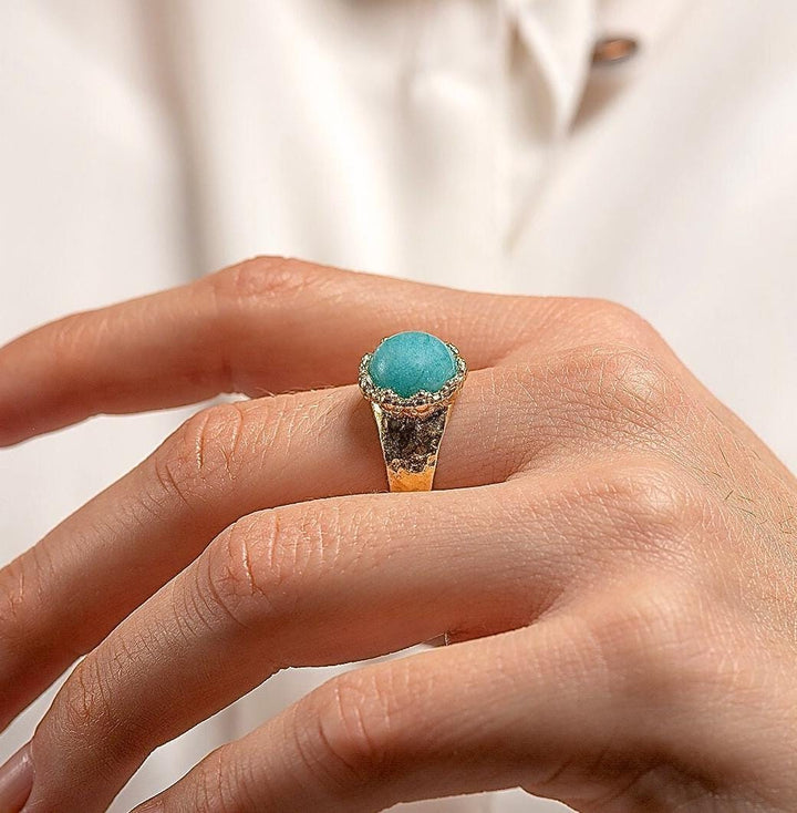 טבעת זהב אקוומרין גדולה, טבעת זהב מלא 14 קראט משובצת באבני חן כחולות