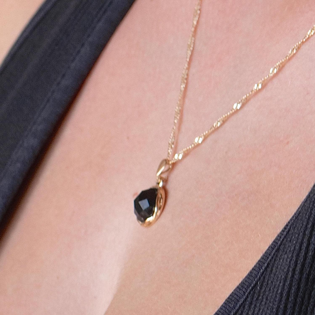 שרשרת זהב אוניקס, שרשרת תליון זהב אבן שחורה