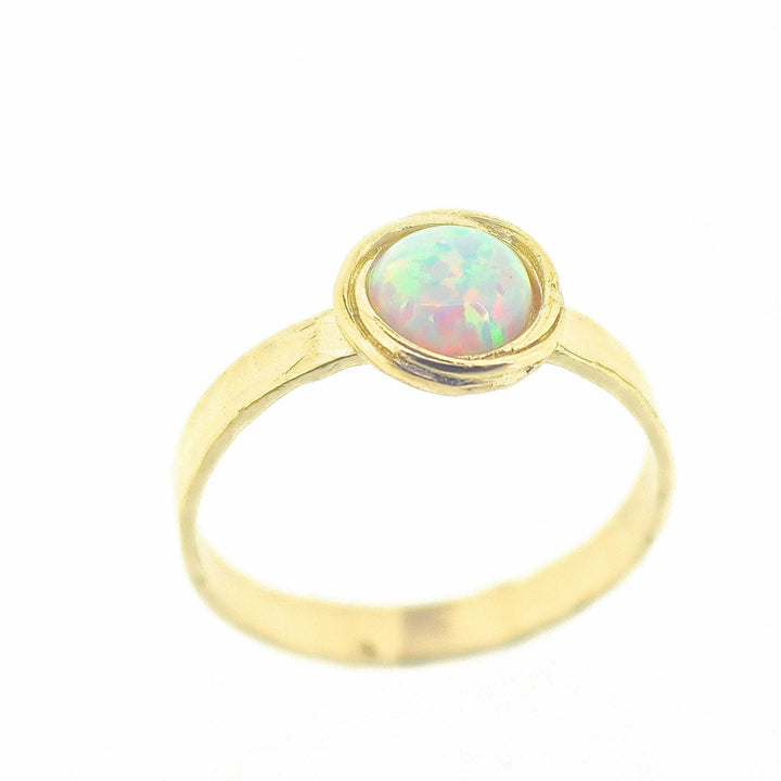 טבעת טבעת משובצת זהב אופל בעבודת יד