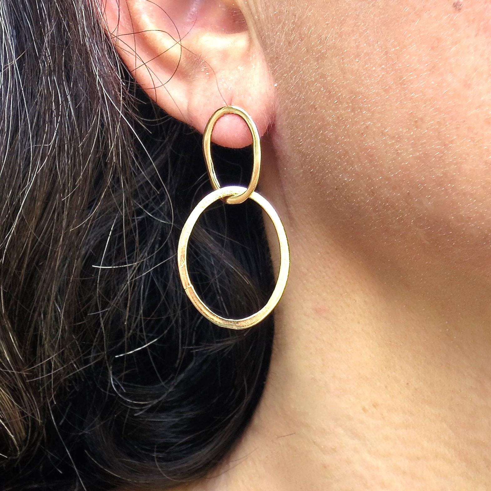 עגילי חישוק זהב מלא 14 קראט: עגילי חישוק מודרניים