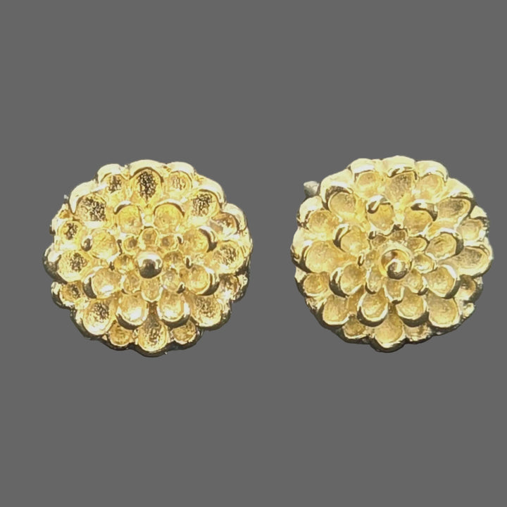 עגילי פרח דליה מזהב 14 קראט: תכשיטי מנדלה בעבודת יד