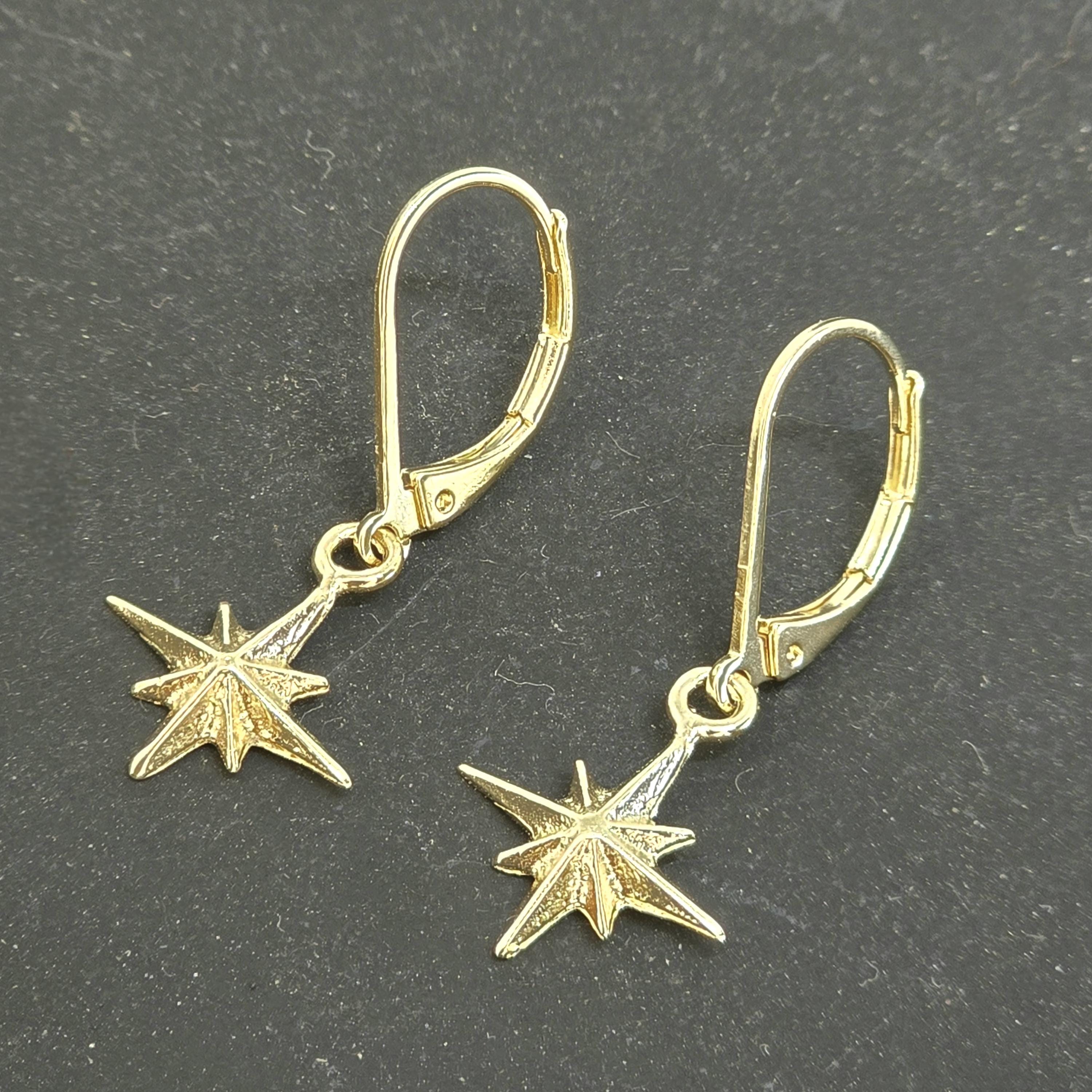 עגילי זהב 14 קראט משובצים בצורת מצפן