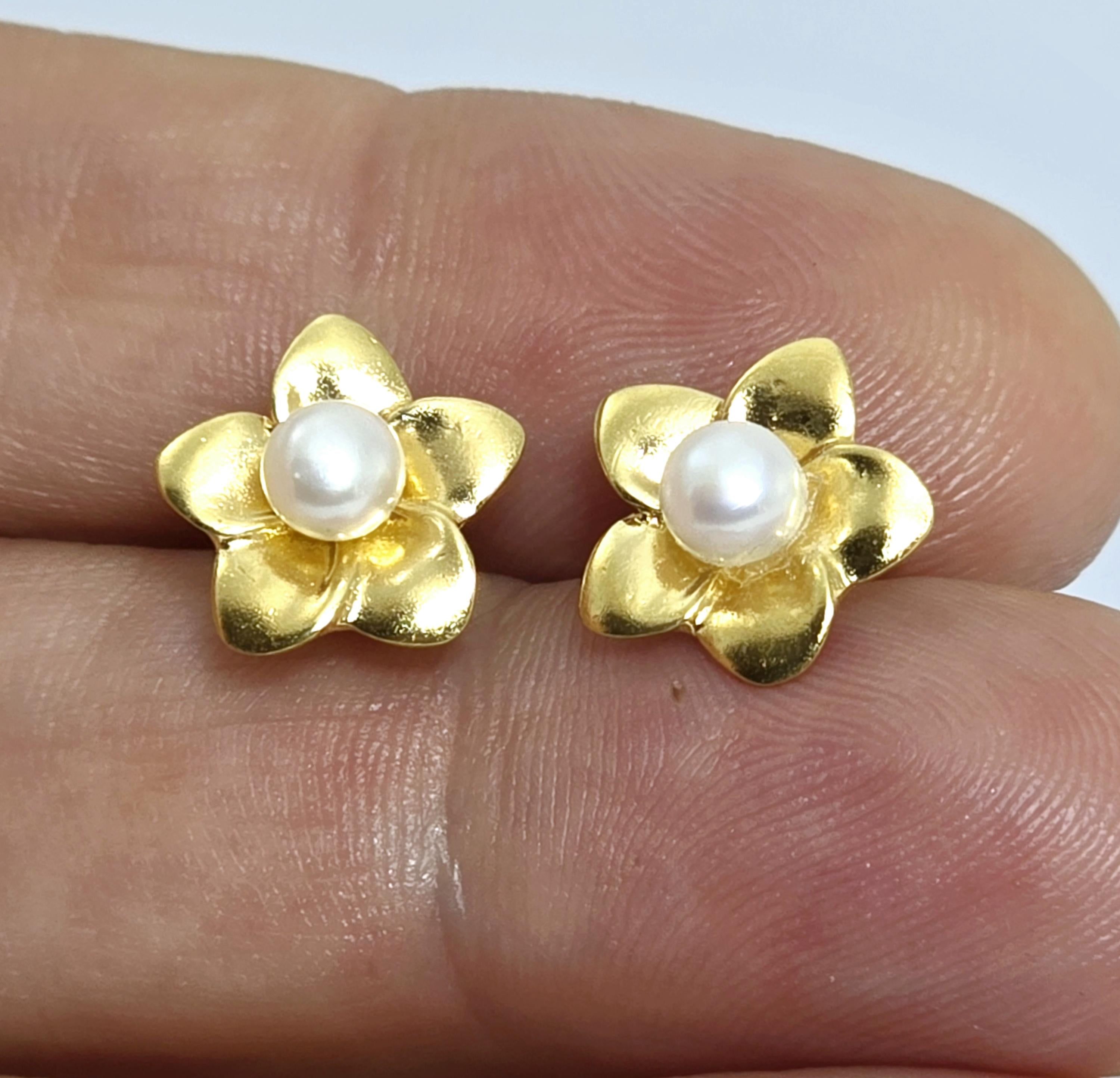 עגילי פנינה פרחוניים מזהב 14 קראט, עבודת יד