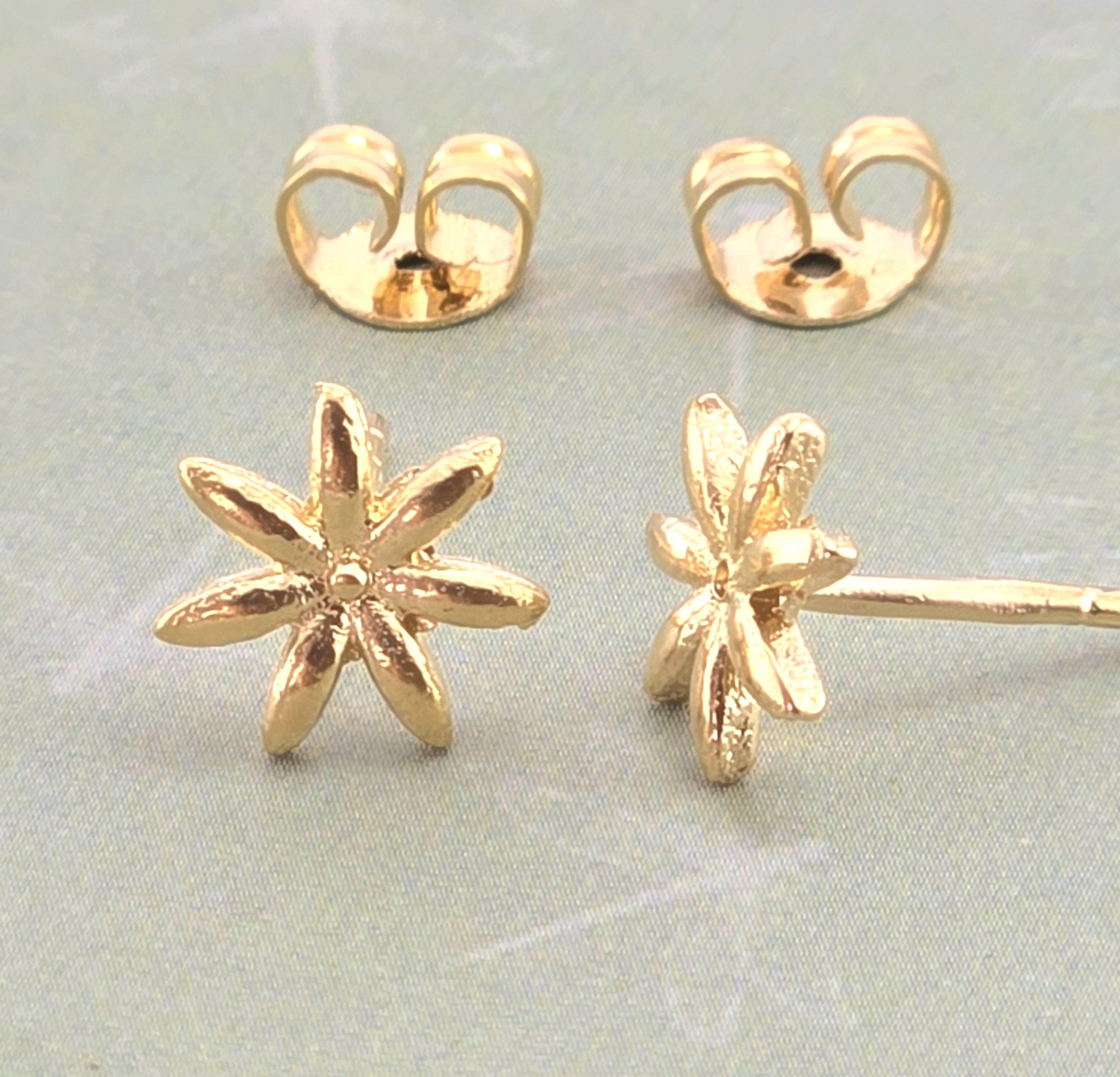 עגילי זהב 14 קראט בצורת פרחים משובצים בצורת כוכב: זהב מלא, עבודת יד