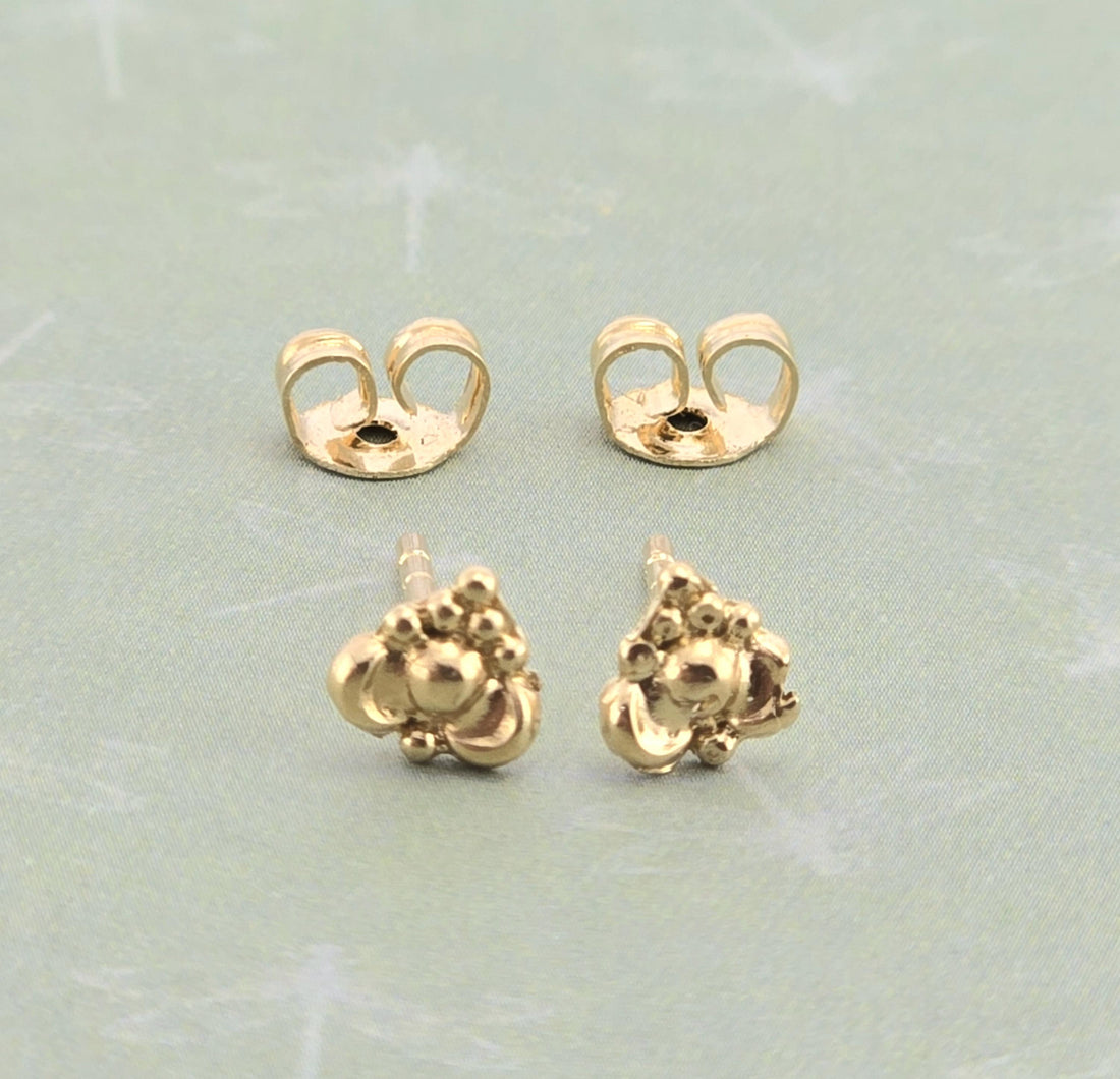 עגילי זהב 14 קראט קטנים