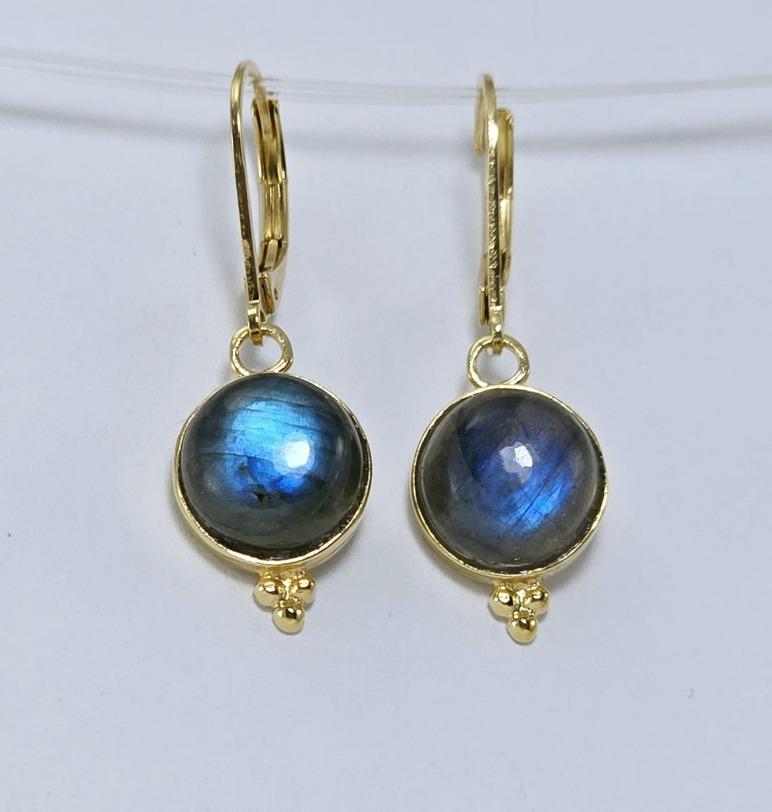 עגילי זהב עגולים משובצים ברבוריט