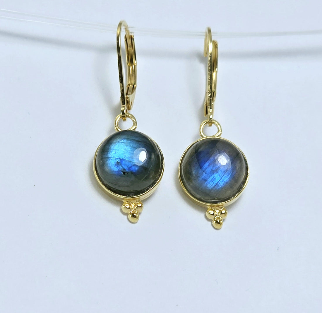 עגילי זהב עגולים משובצים ברבוריט