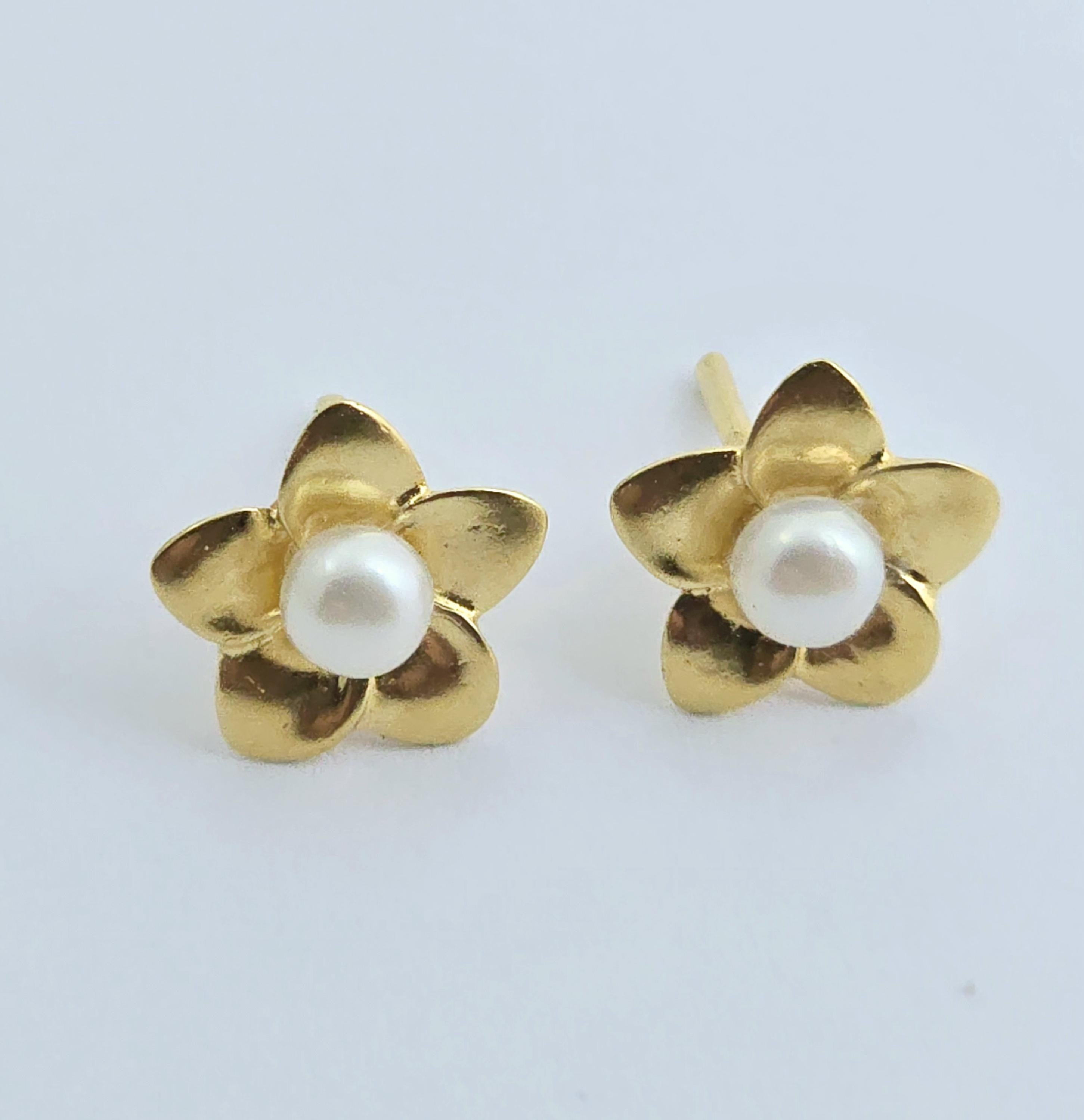 עגילי פנינה פרחוניים מזהב 14 קראט, עבודת יד