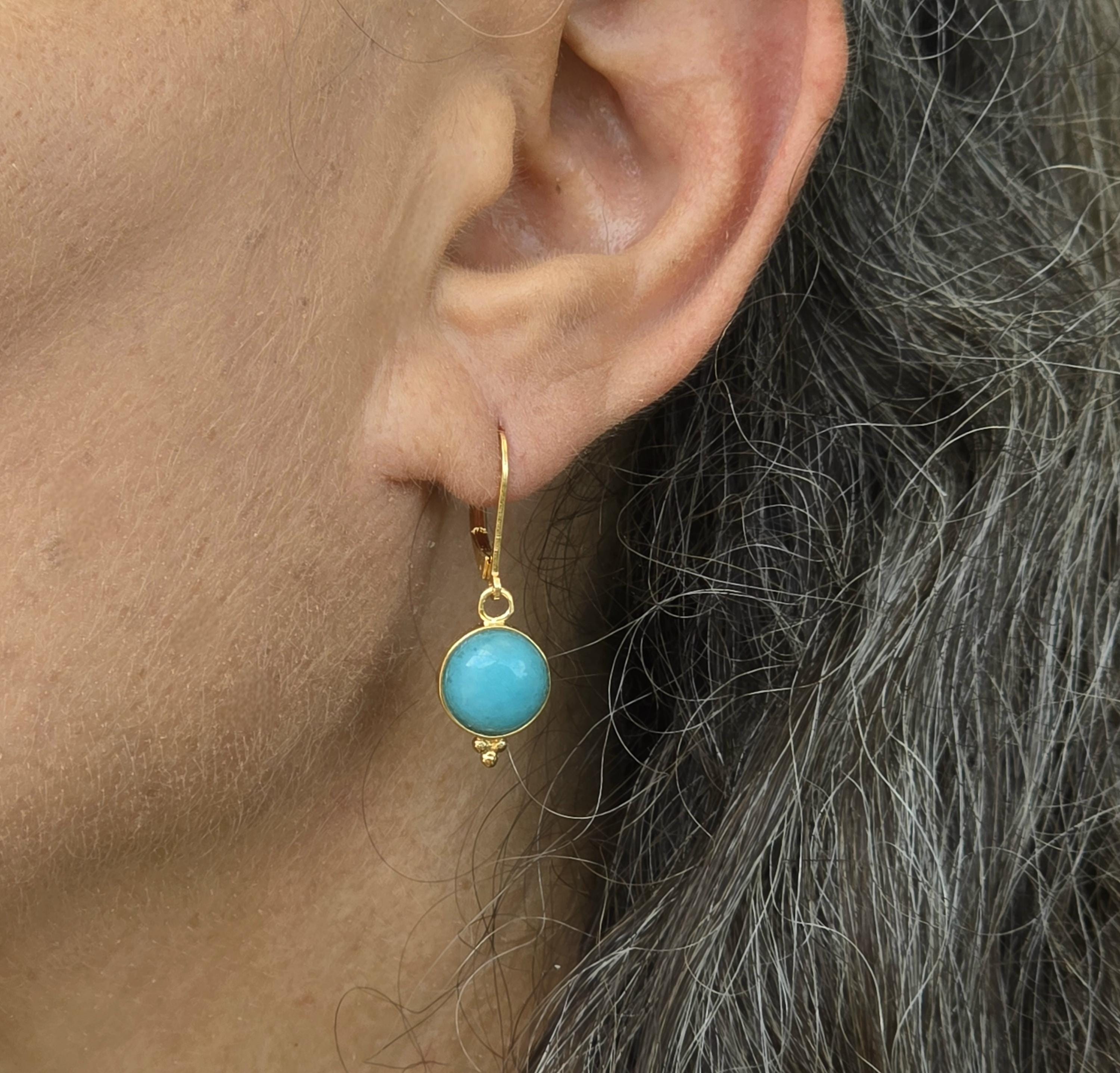 עגילי זהב עגולים עם אקוומרין