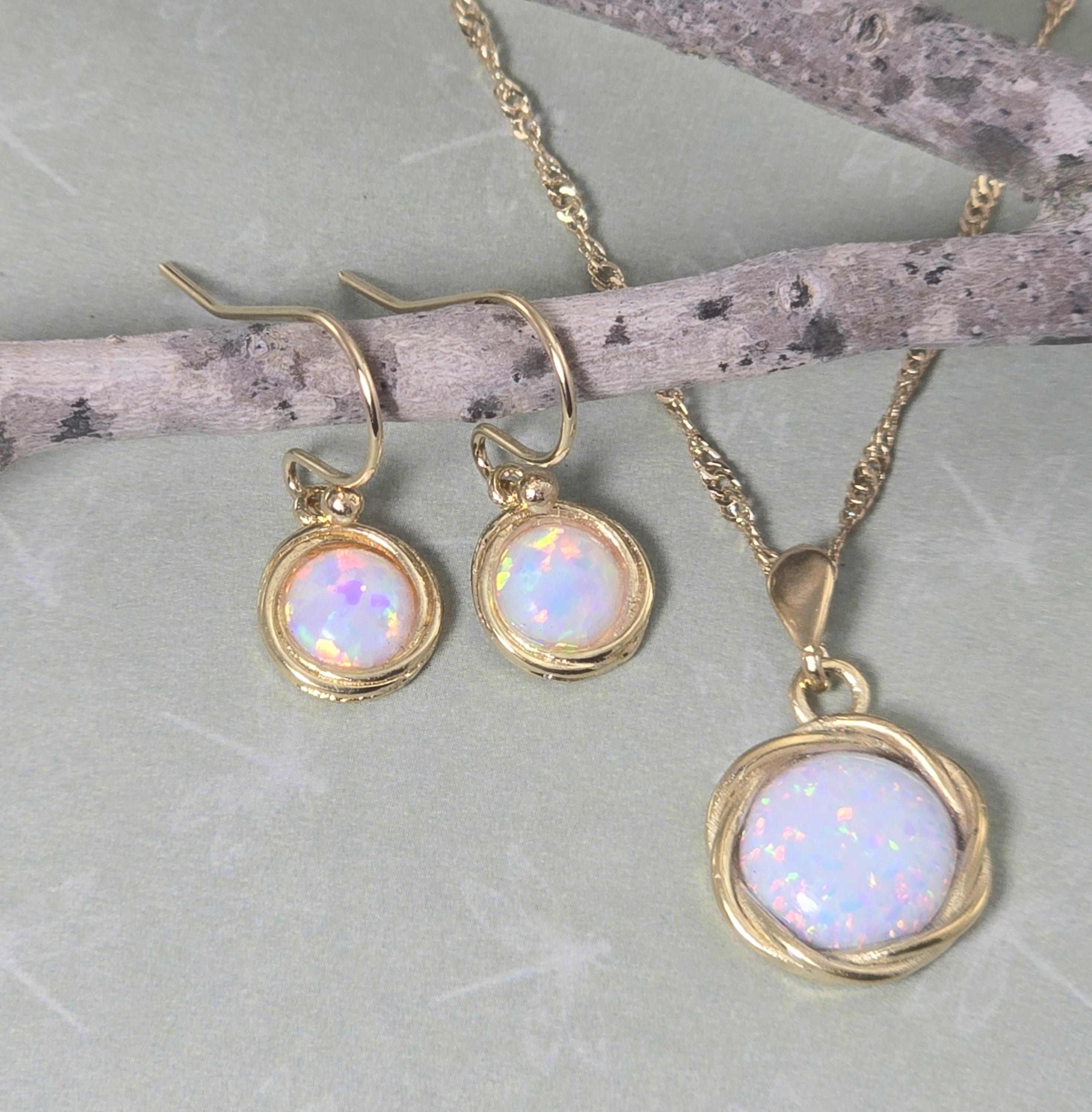 סט תכשיטי זהב לבן אופל, עגילים ותליון מצופים זהב 14 קראט