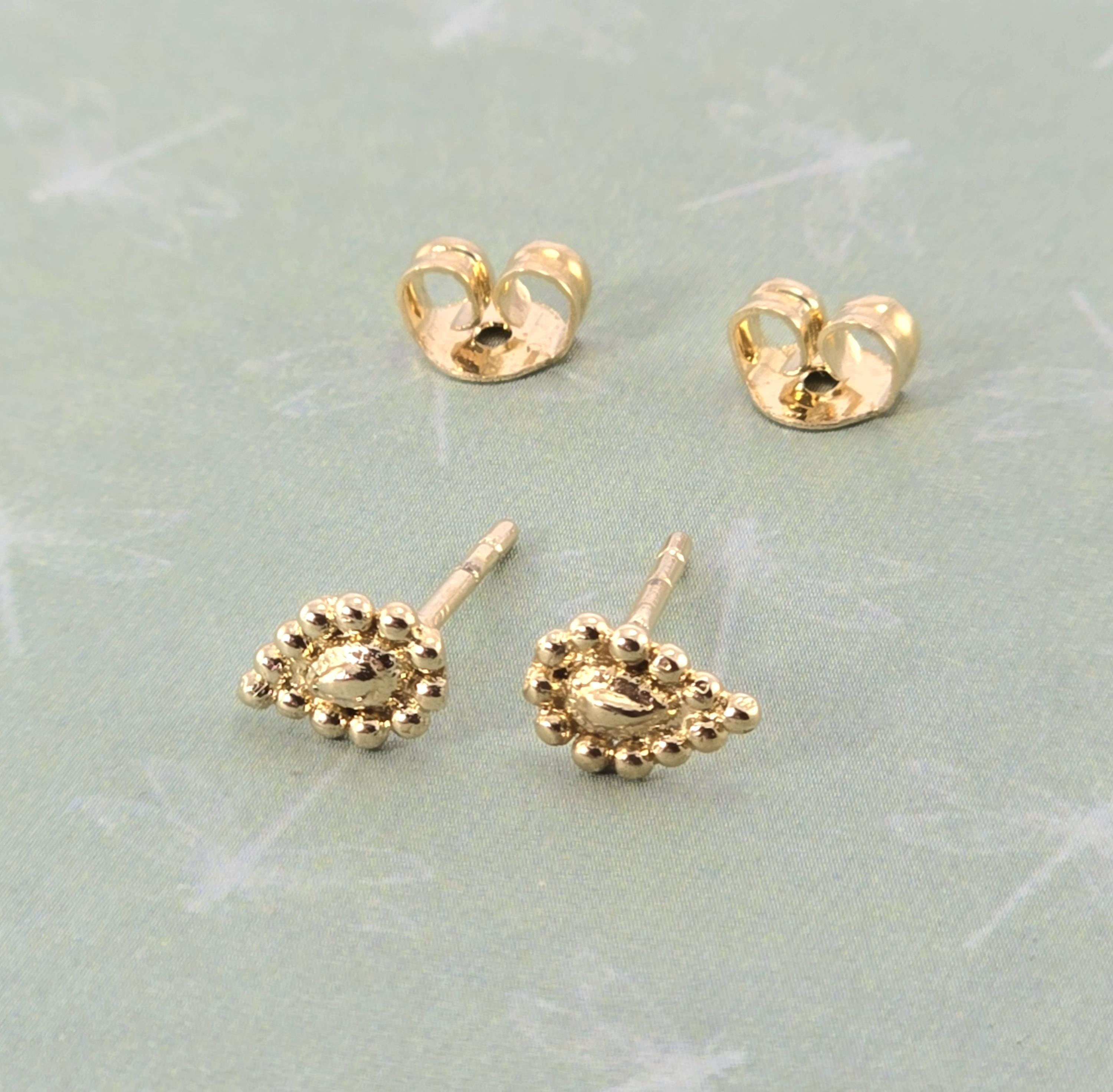 עגילי זהב 14 קראט בצורת טיפה