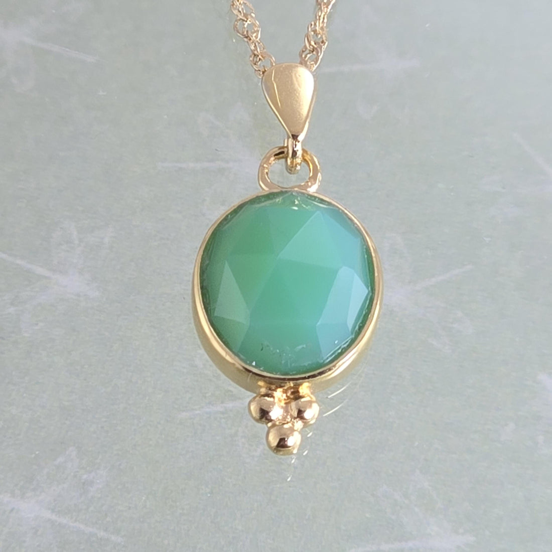 תליון שרשרת זהב לברדוריט, שרשרת אבן ריפוי