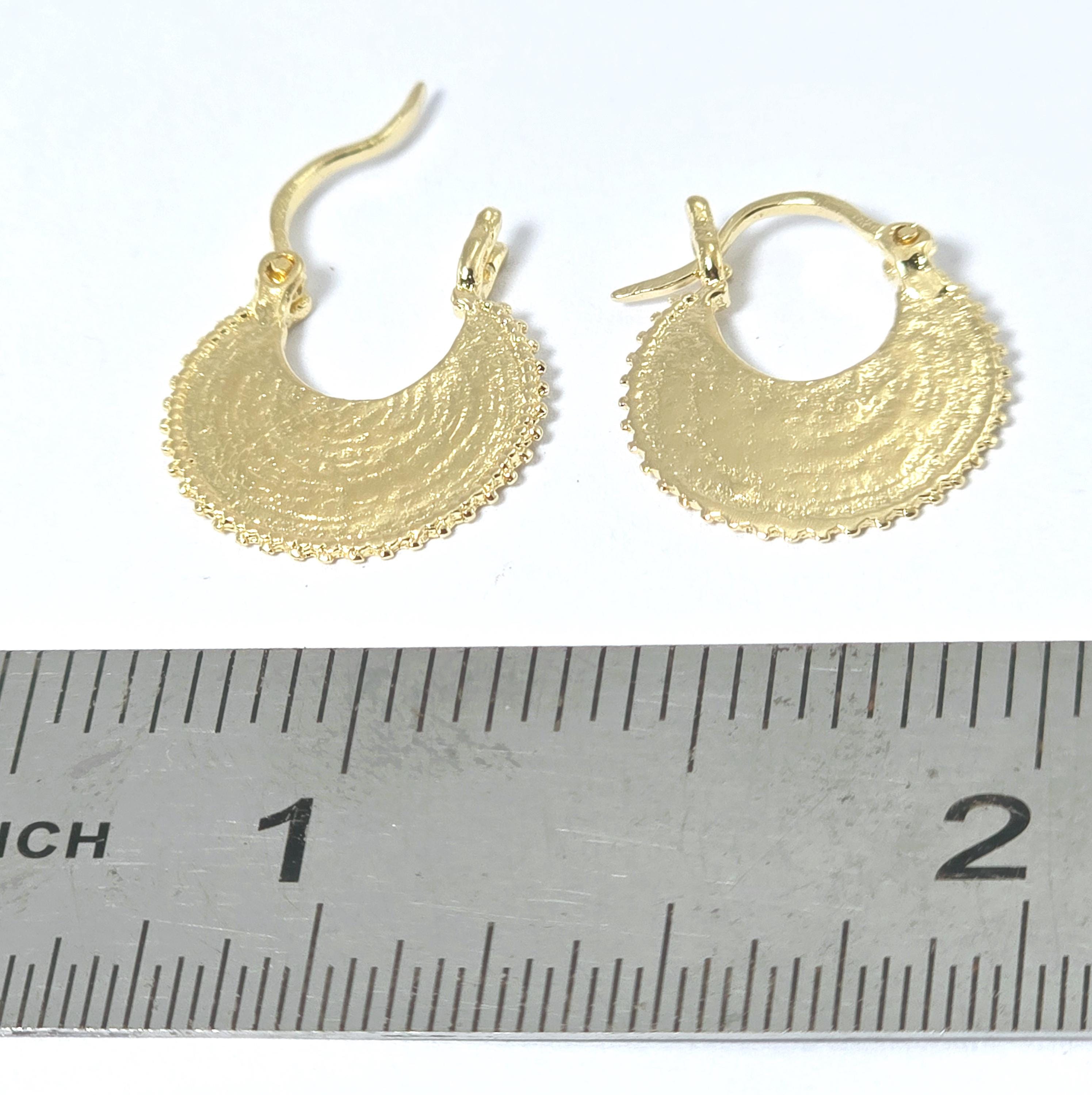 עגילי חישוק זהב בצורת סהר, עגילי חישוק זהב קטנים