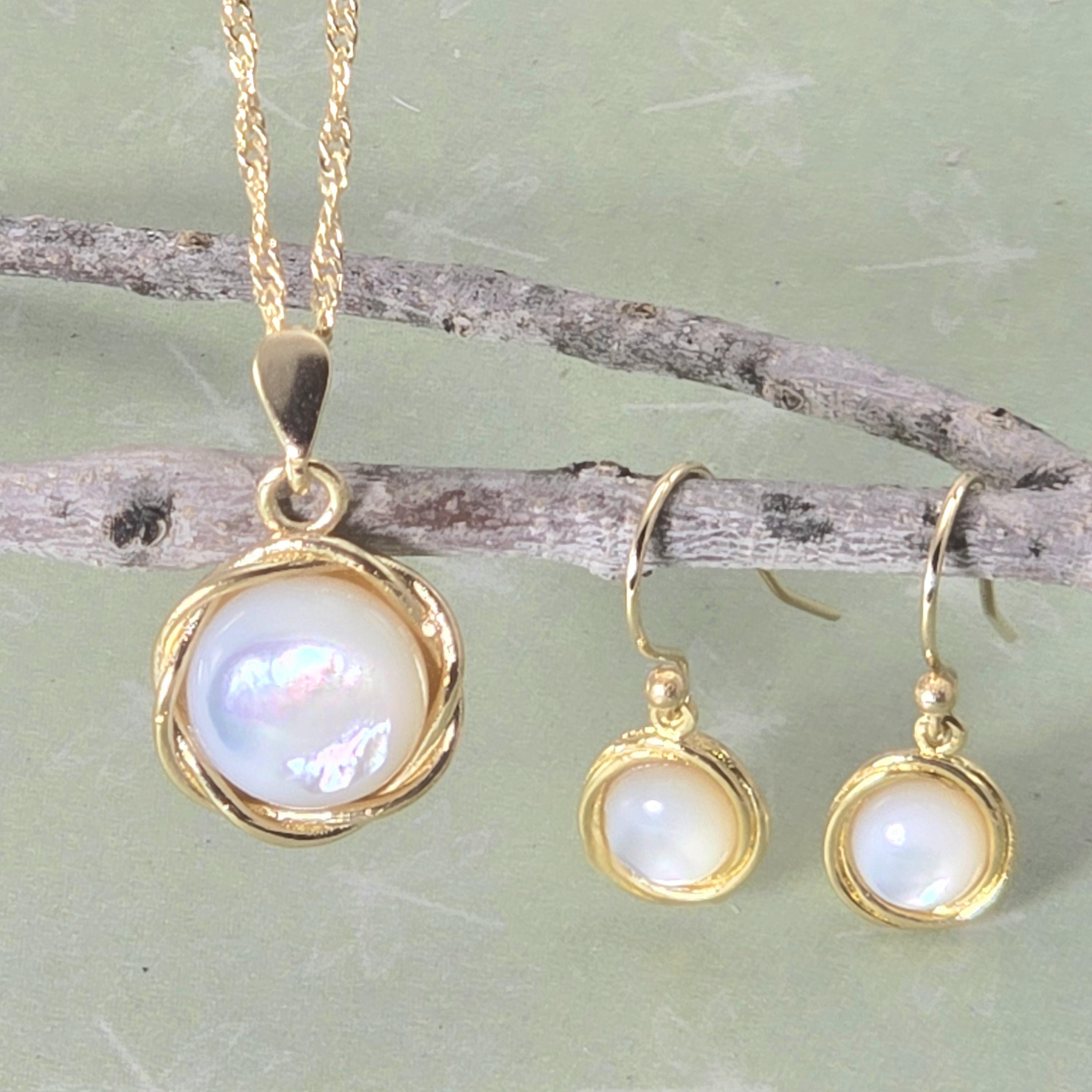 סט תכשיטי אם פנינה, עגילי זהב לבן ותליון שרשרת