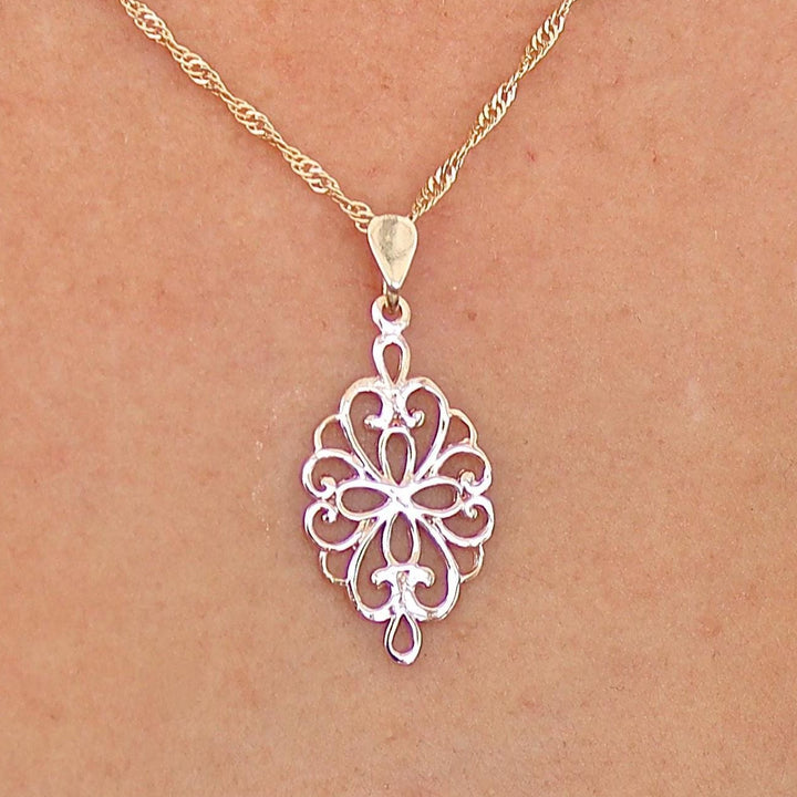 שרשרת תליון זהב 14 קראט בסגנון ויקטוריאני עשויה פיליגרן