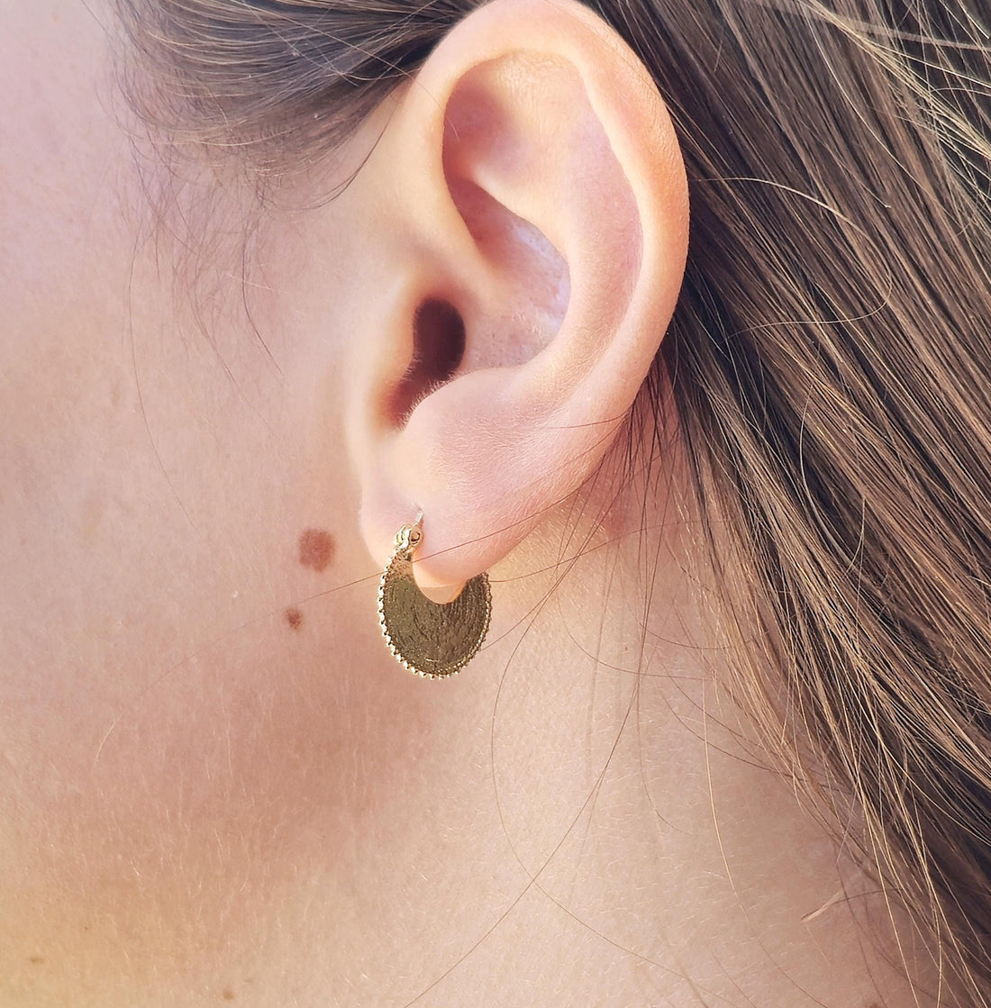 עגילי חישוק זהב בצורת סהר, עגילי חישוק זהב קטנים