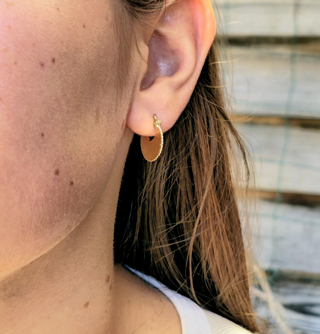 עגילי חישוק זהב בצורת סהר, עגילי חישוק זהב קטנים