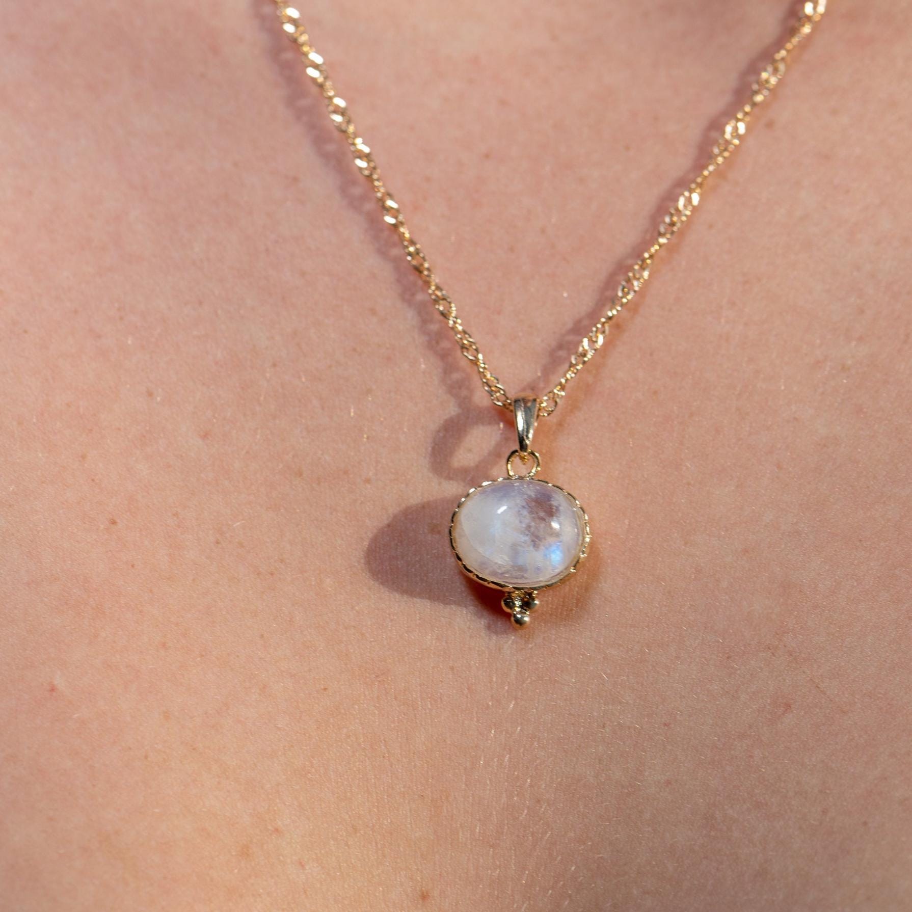 שרשרת זהב מונסטון, שרשרת זהב מלא 14 קראט משובצת באבן מונסטון לנשים