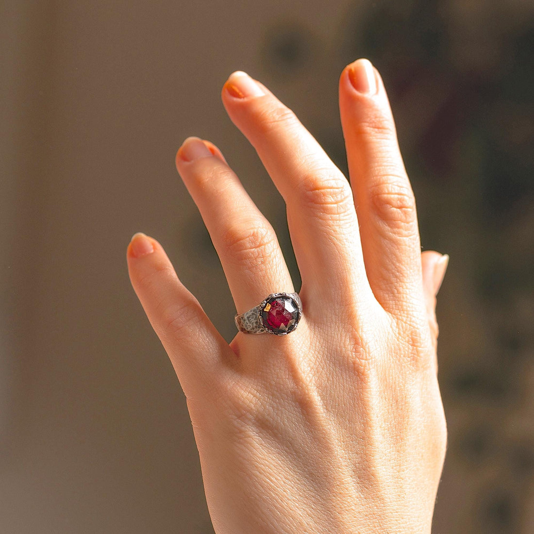 טבעת זהב פנינה מרוקעת