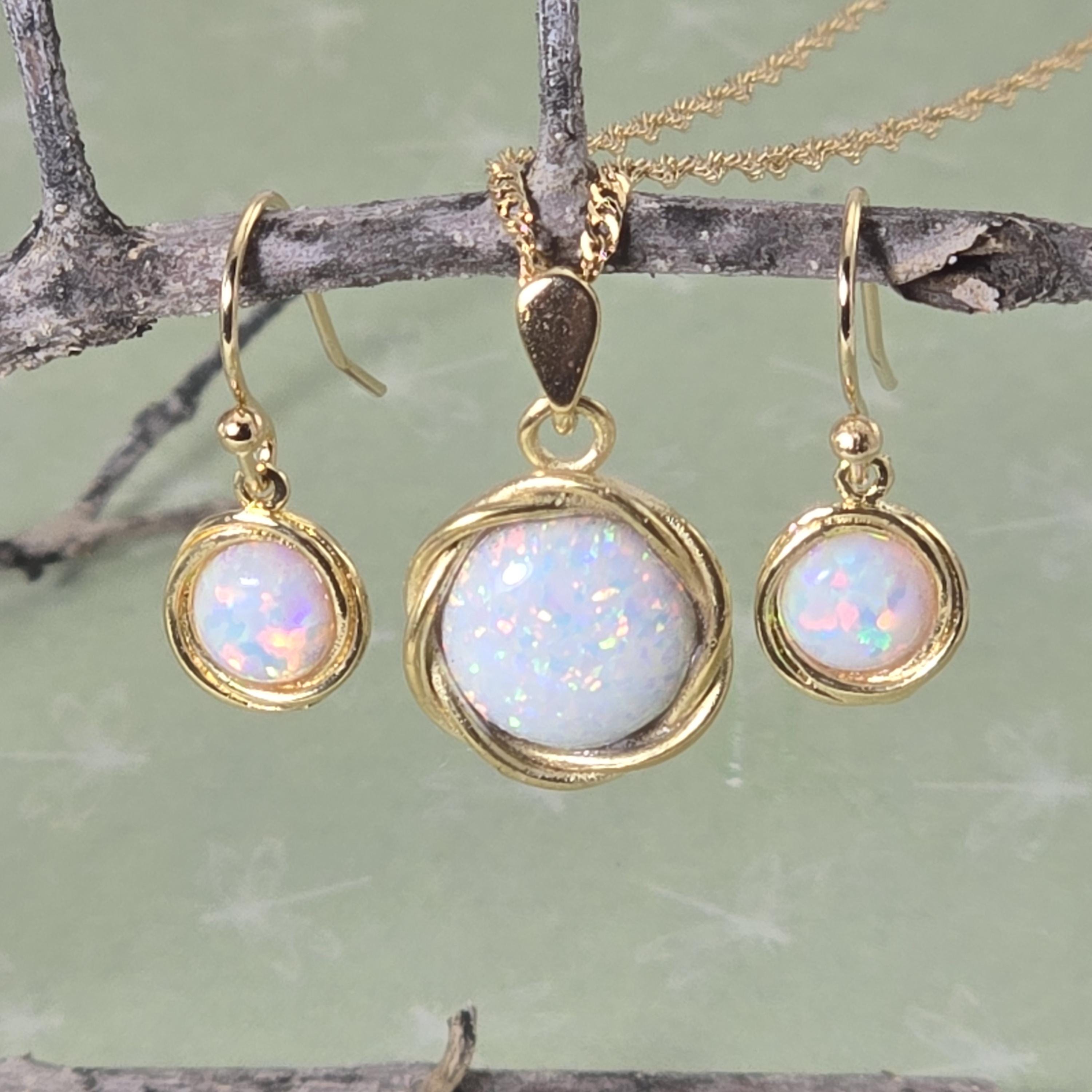 סט תכשיטי זהב לבן אופל, עגילים ותליון מצופים זהב 14 קראט