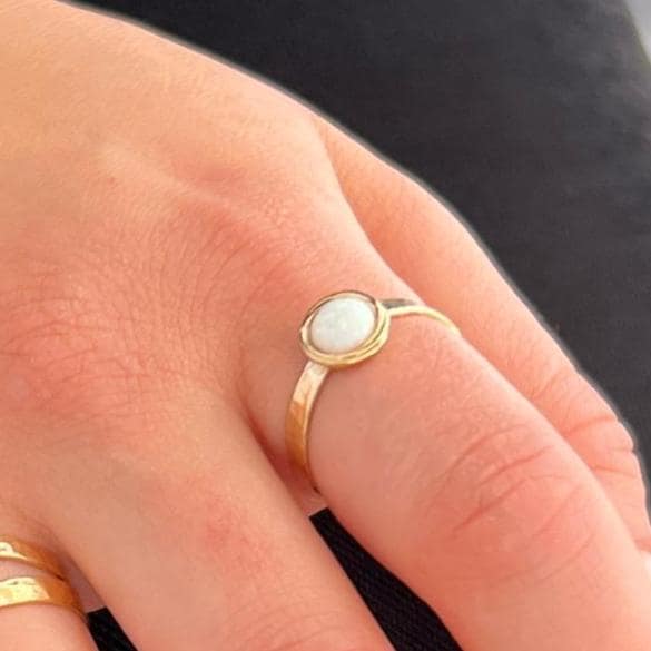 טבעת זהב שחורה, טבעת אוניקס משובצת בעבודת יד