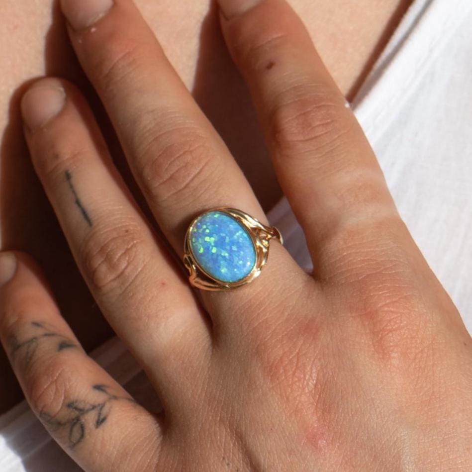 טבעת זהב אופל לנשים, טבעת אופל לבן