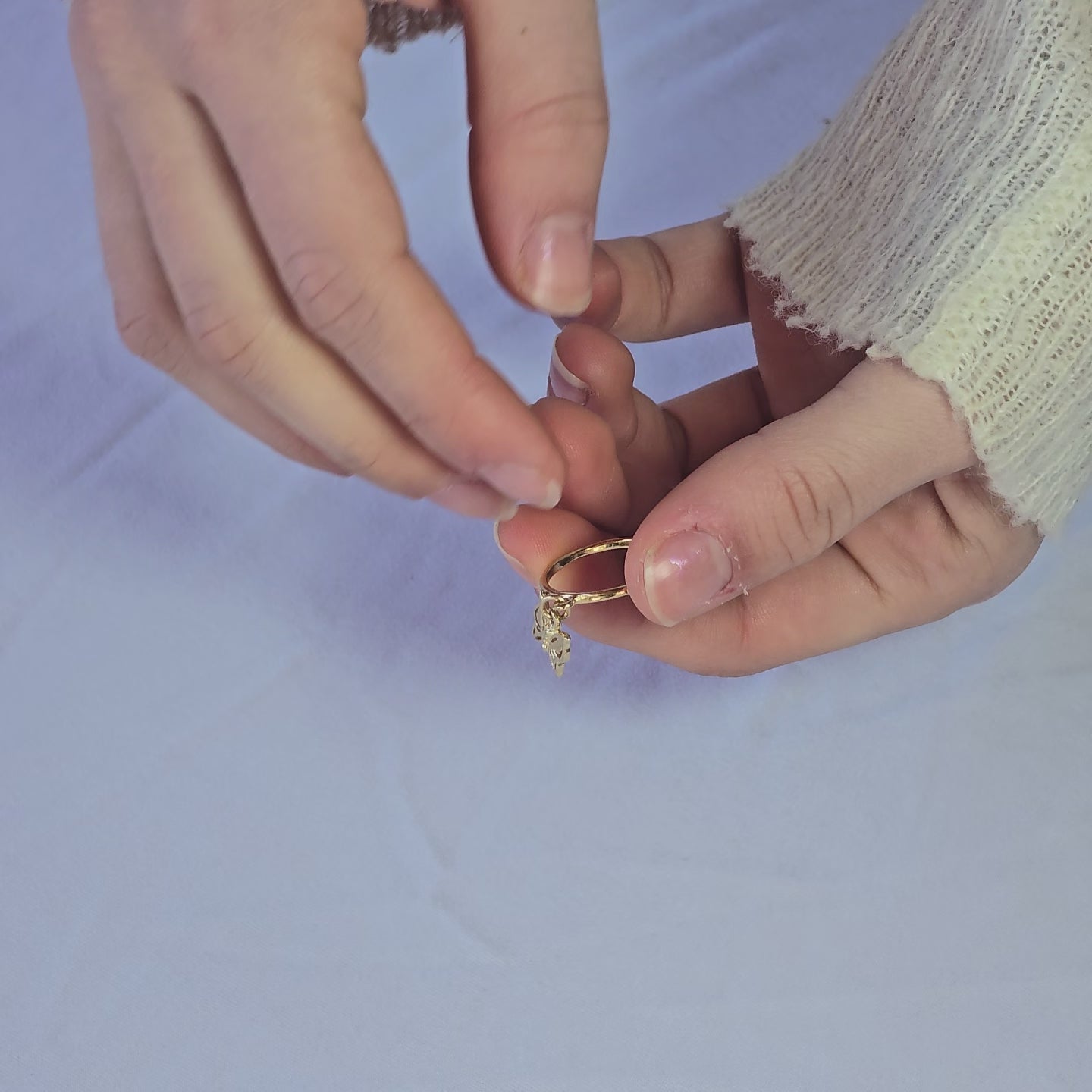 טבעת ציפוי זהב פרפר מתנועע