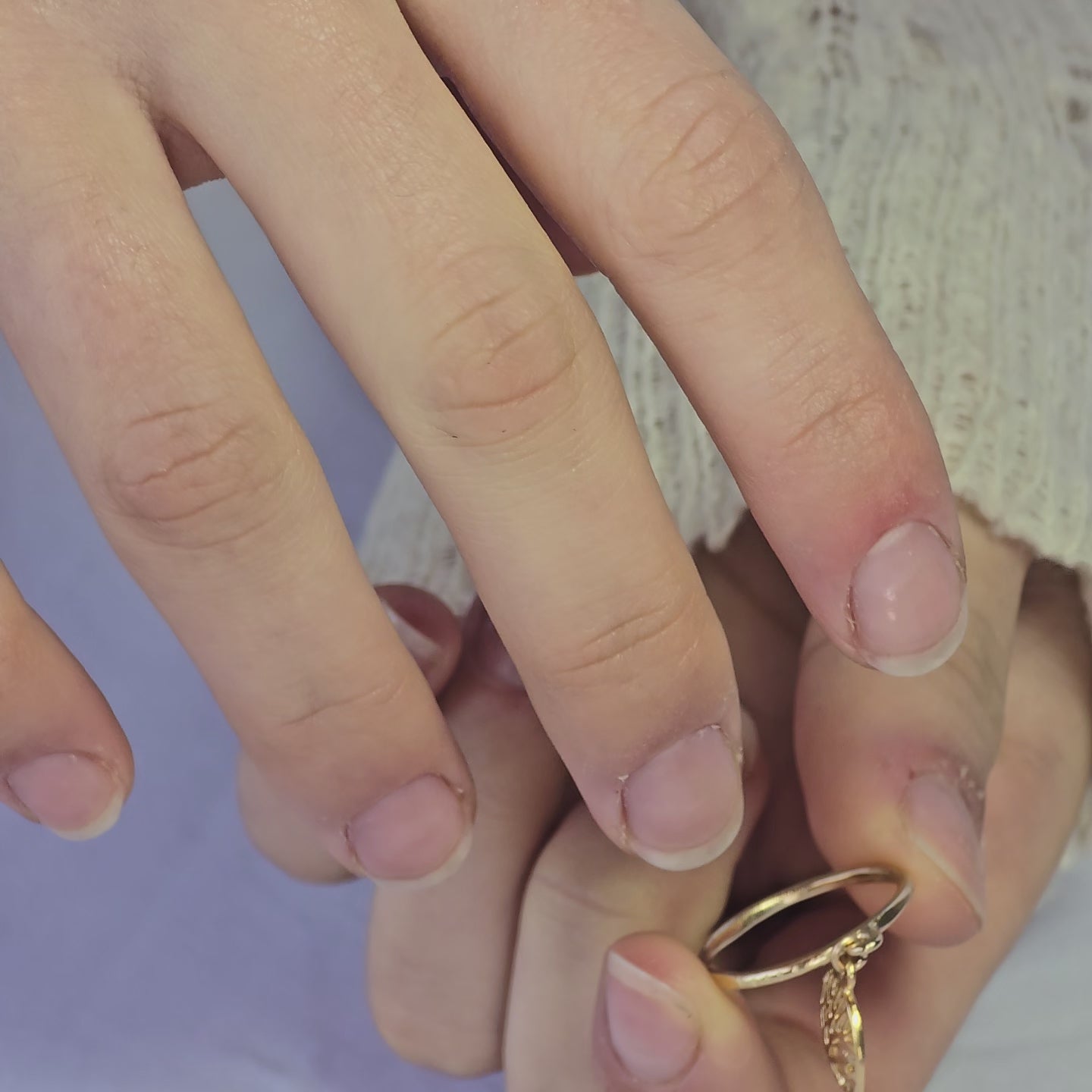 טבעת ציפוי זהב עם עץ מתנועע